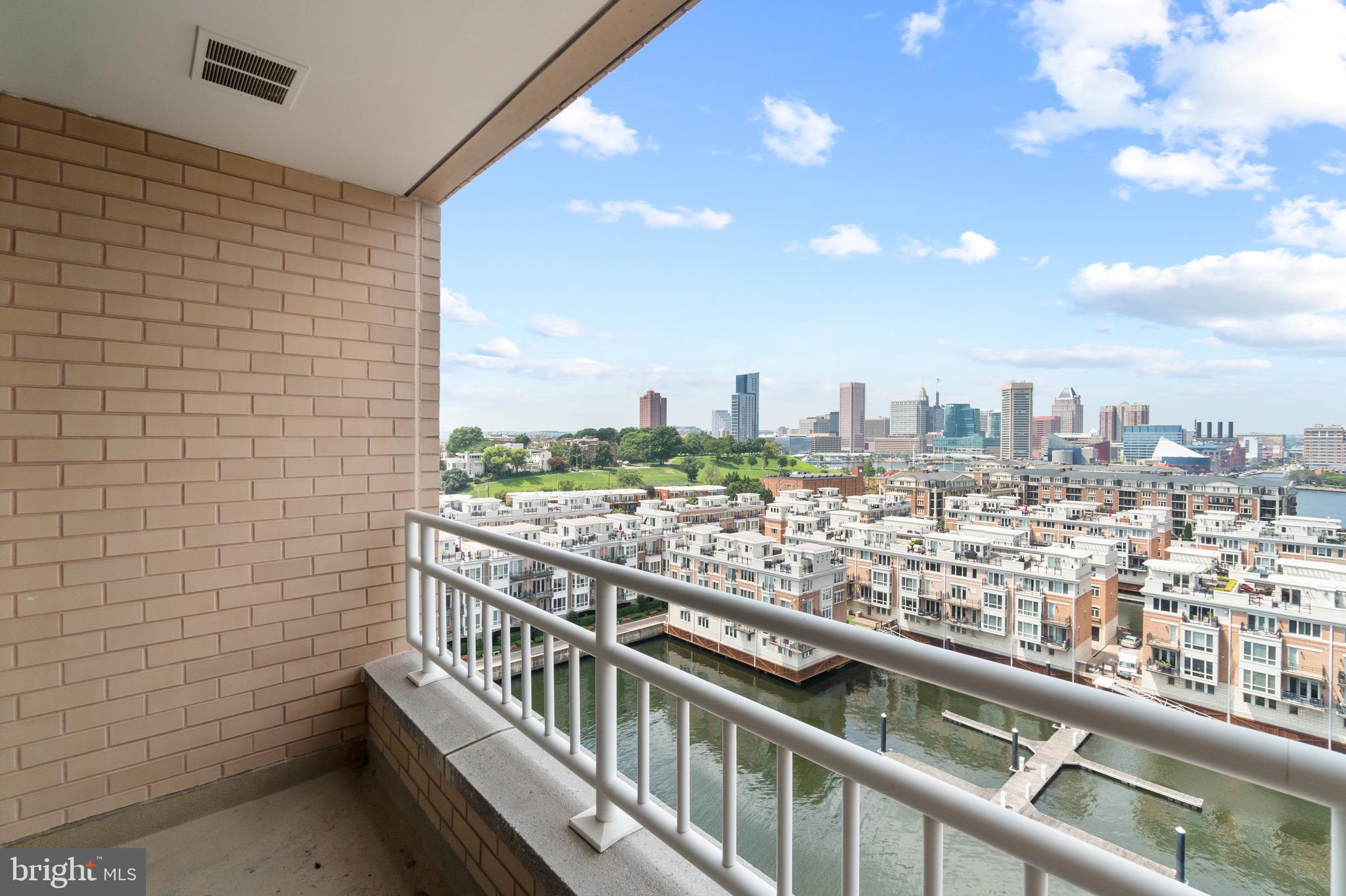 HARBORVIEW - Residential Lease