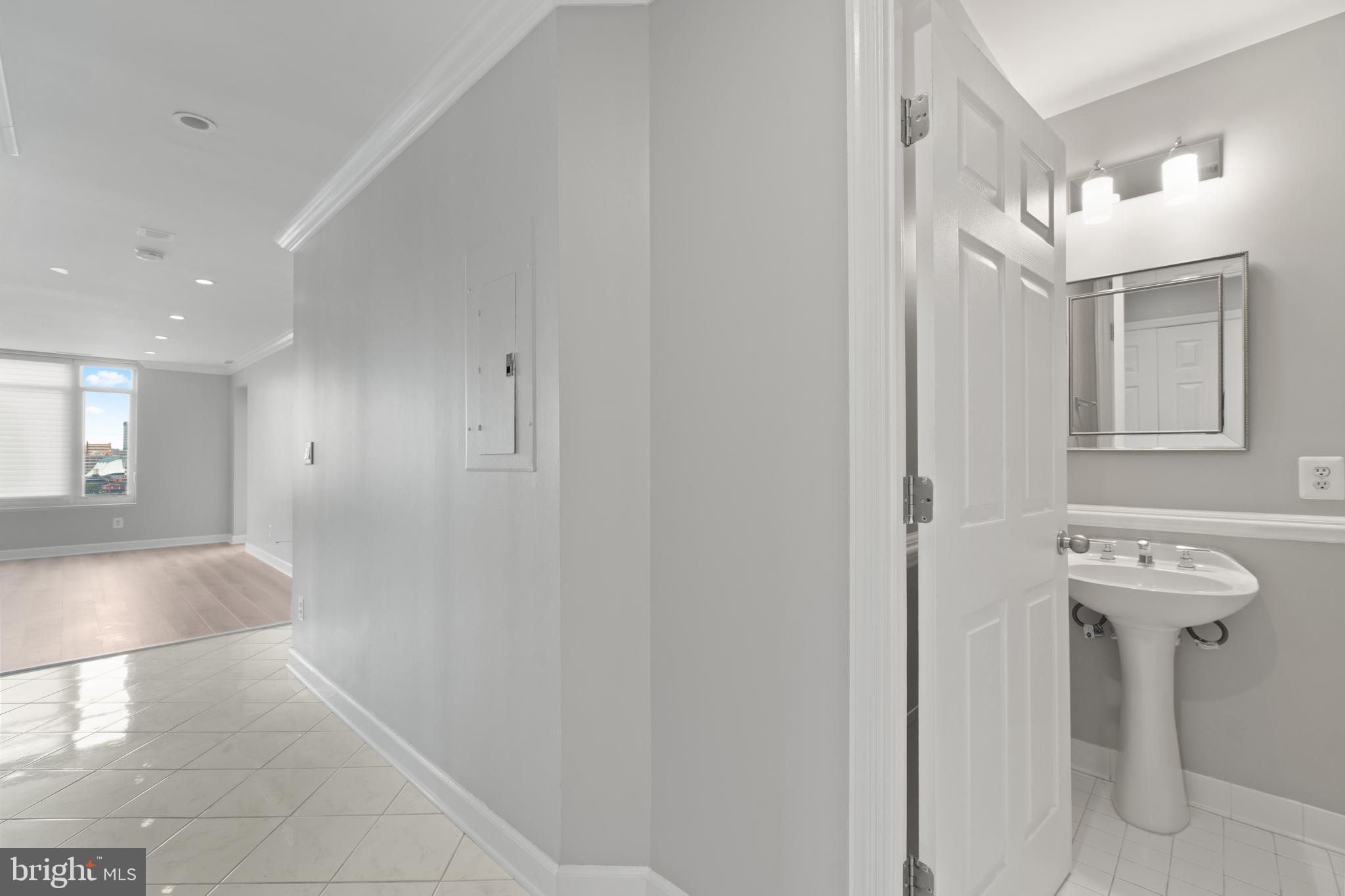 HARBORVIEW - Residential Lease