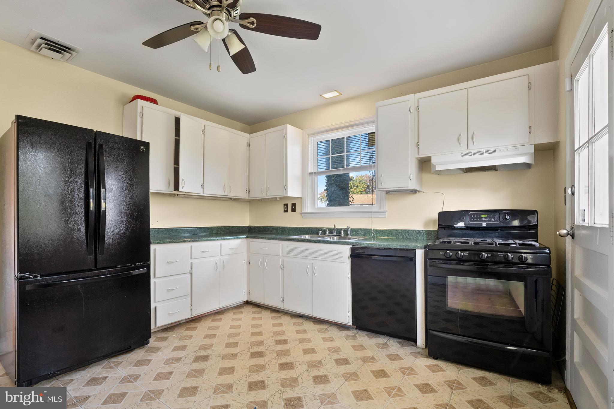 MORGAN PARK - Residential