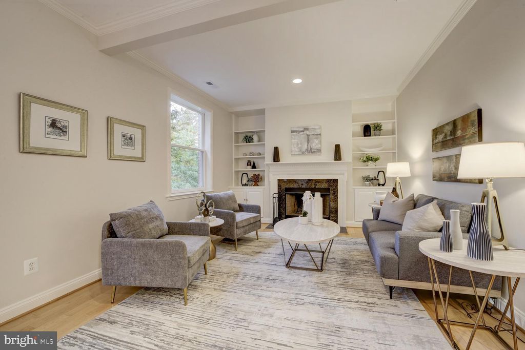 Photo of 220 13th Street SE #24, WASHINGTON, DC 20003 (MLS # DCDC2229734)