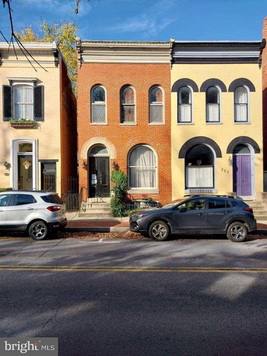 One bedroom,  one bath, den, dining room, kitchen, private entrance, utilities included,  one block walk to downtown frederick. Call Alice for showings.