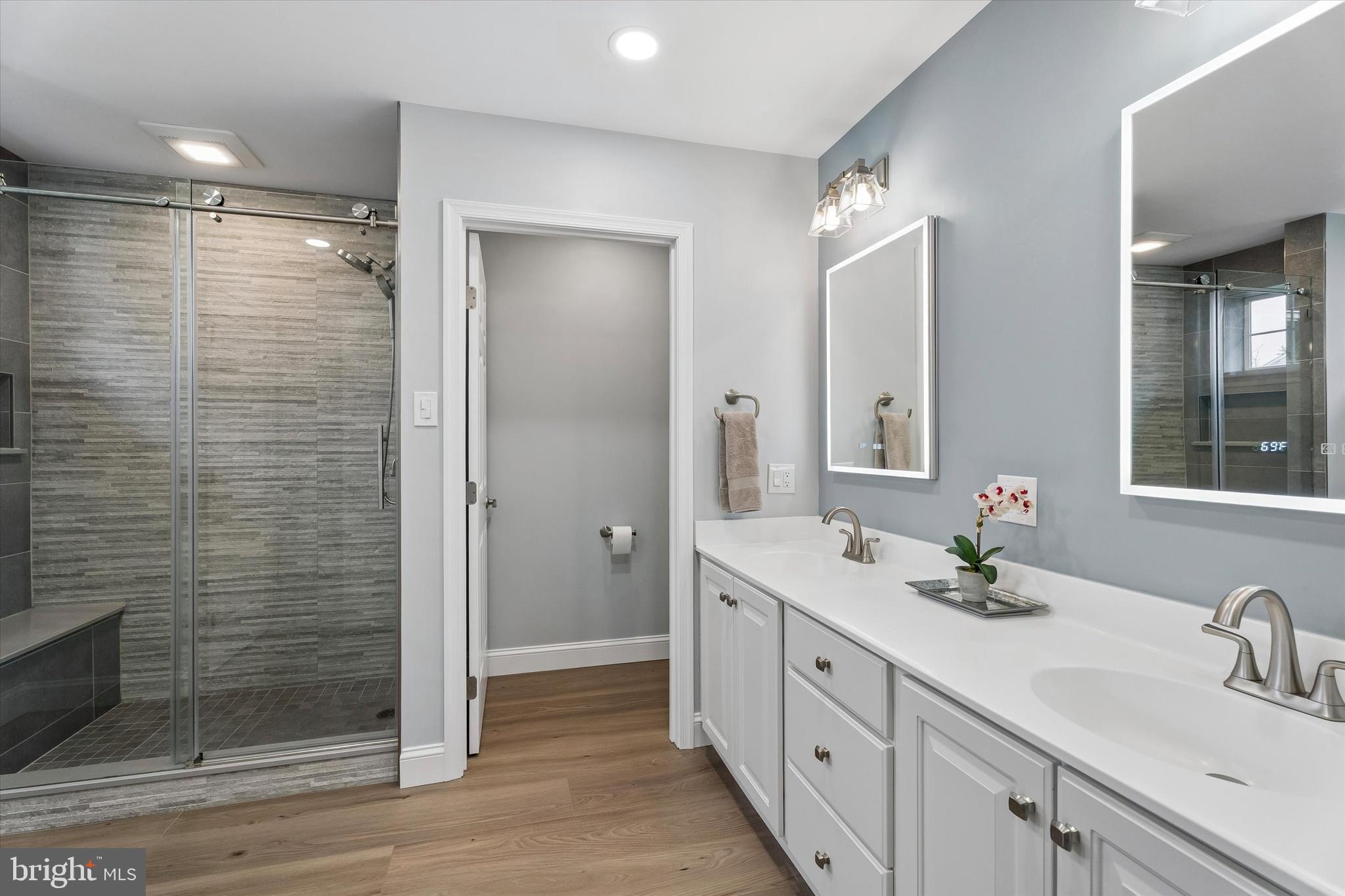 MAPLE KNOLL - Residential