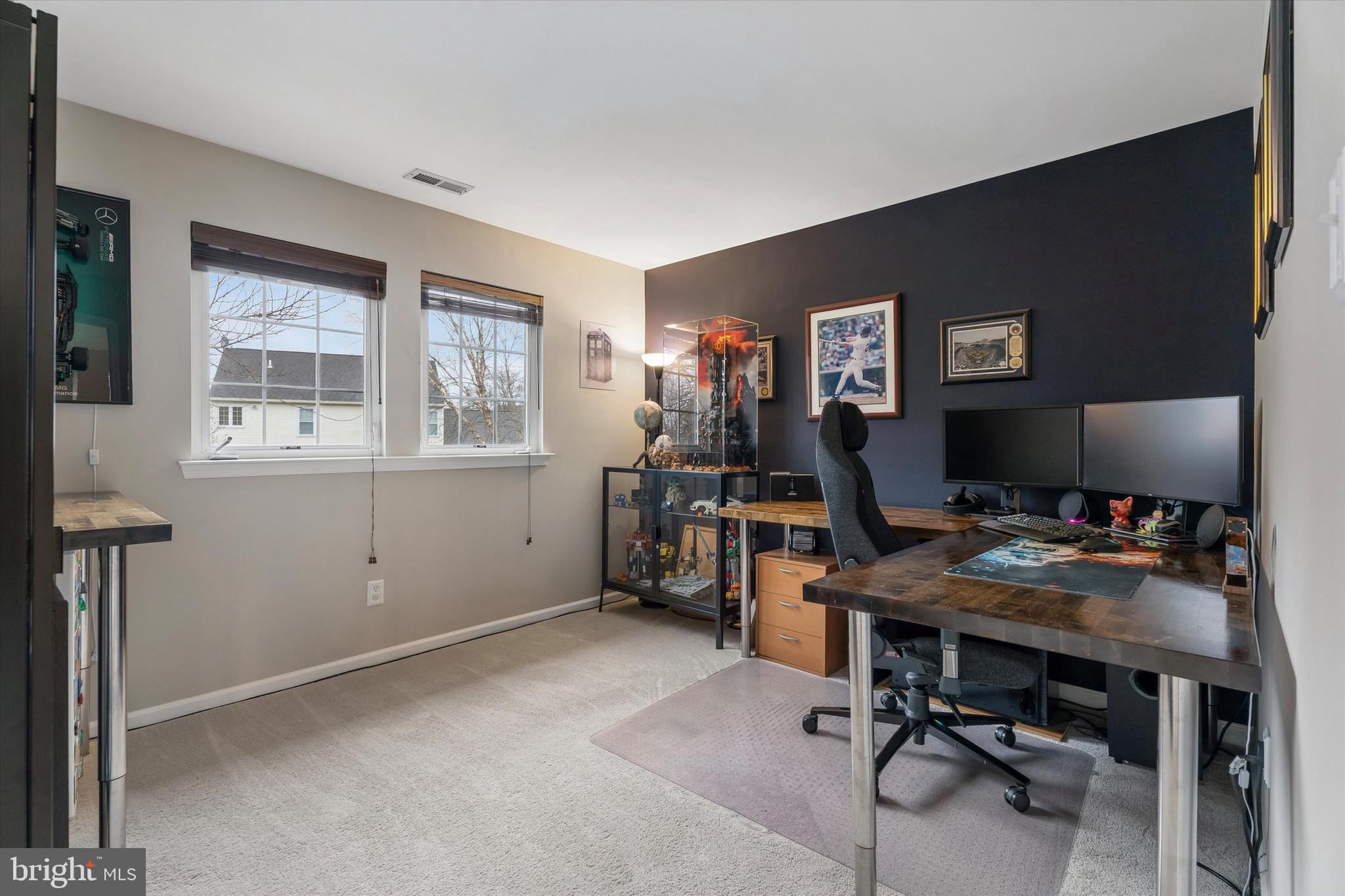 MAPLE KNOLL - Residential