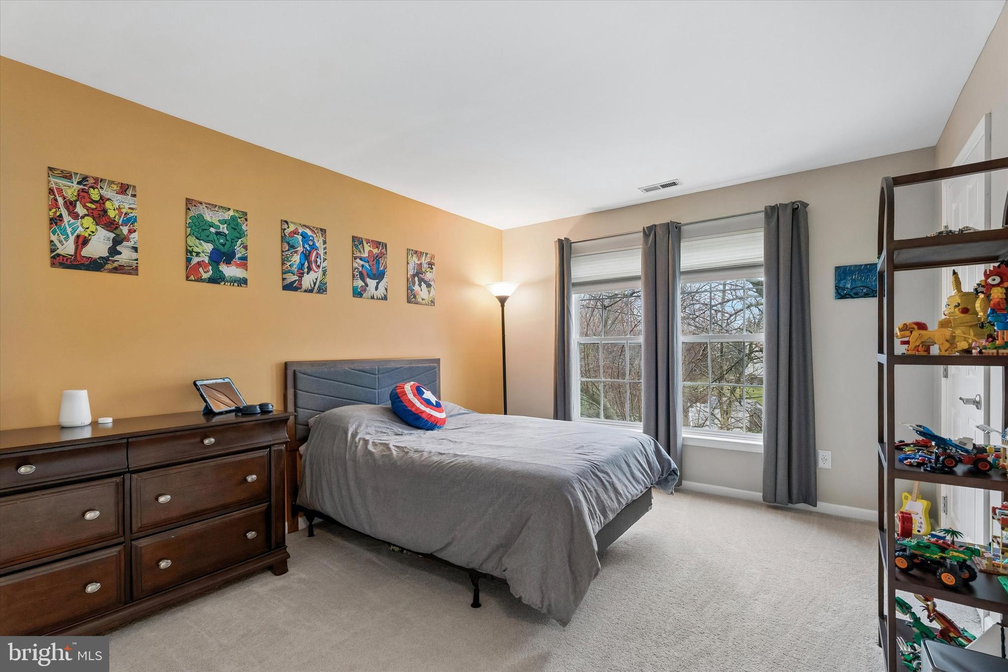 MAPLE KNOLL - Residential