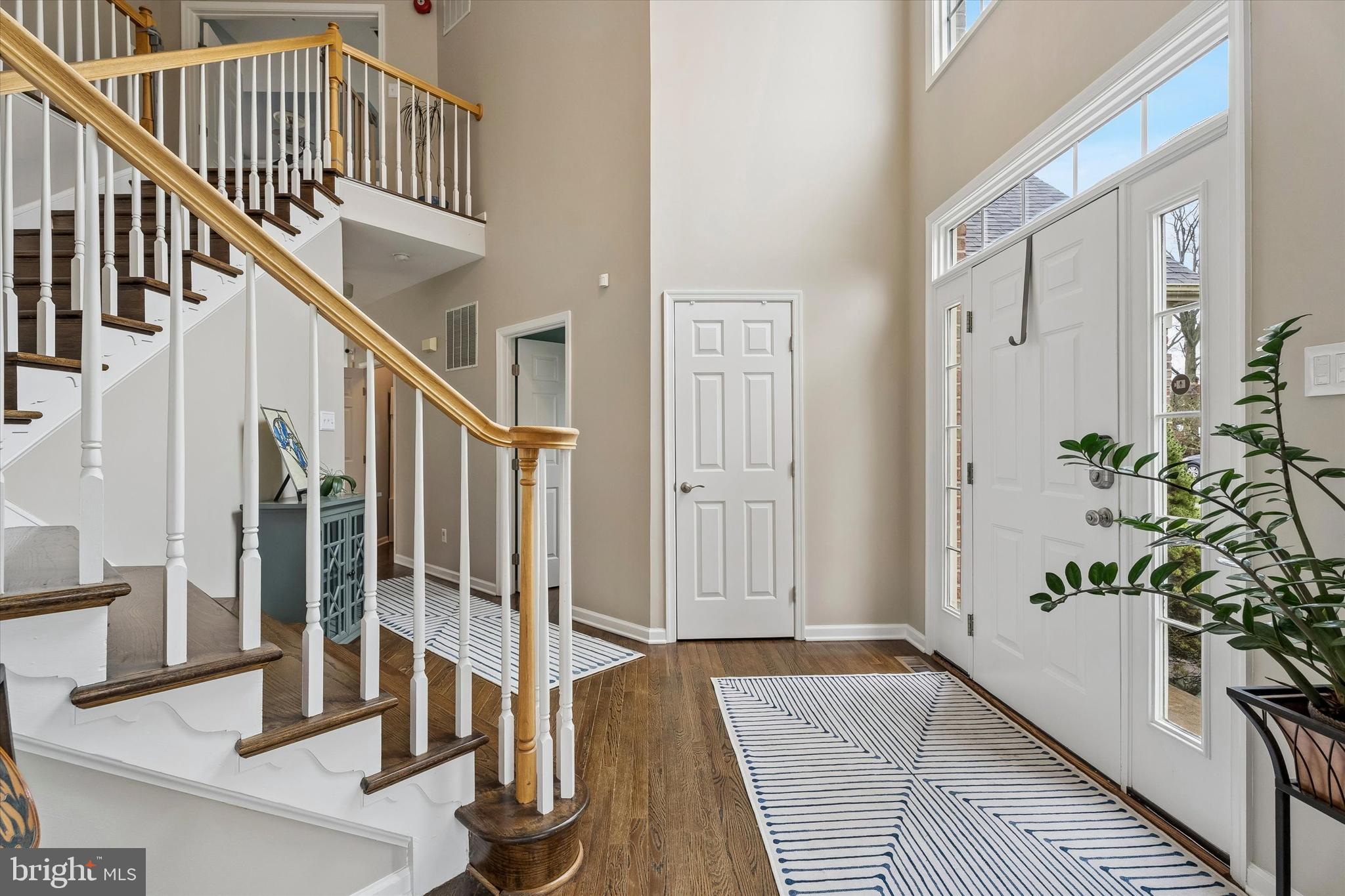 MAPLE KNOLL - Residential