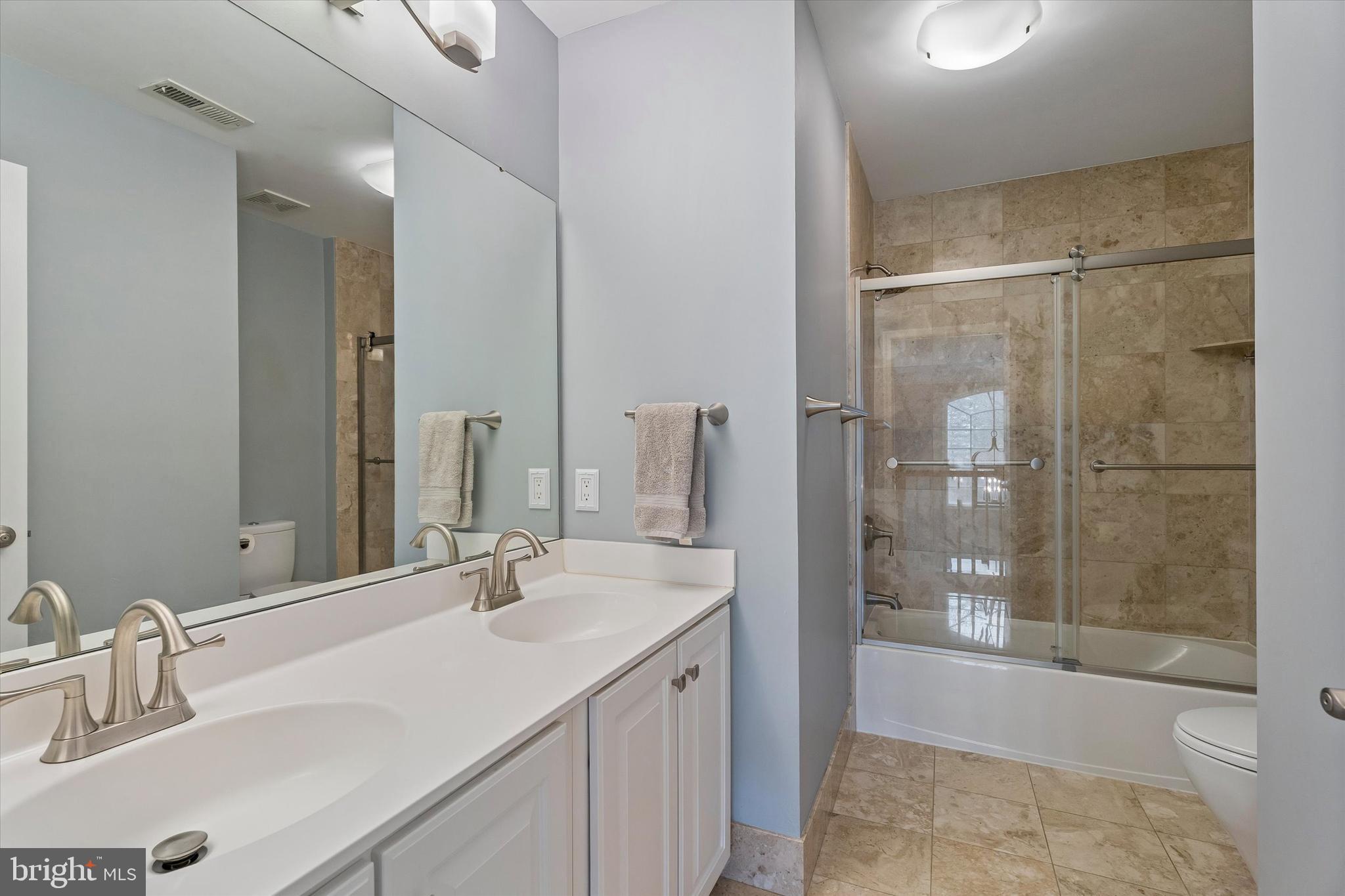 MAPLE KNOLL - Residential