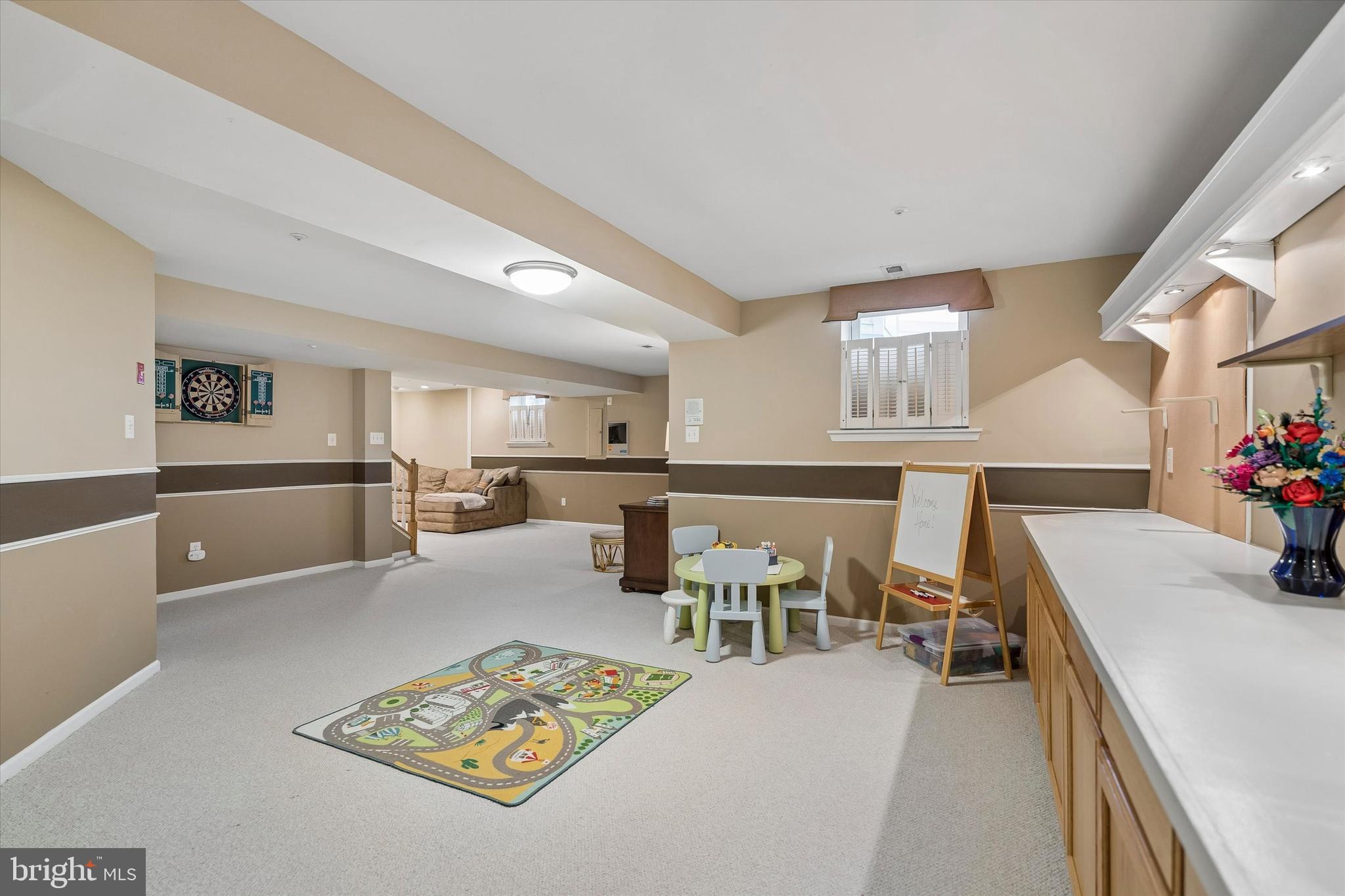 MAPLE KNOLL - Residential