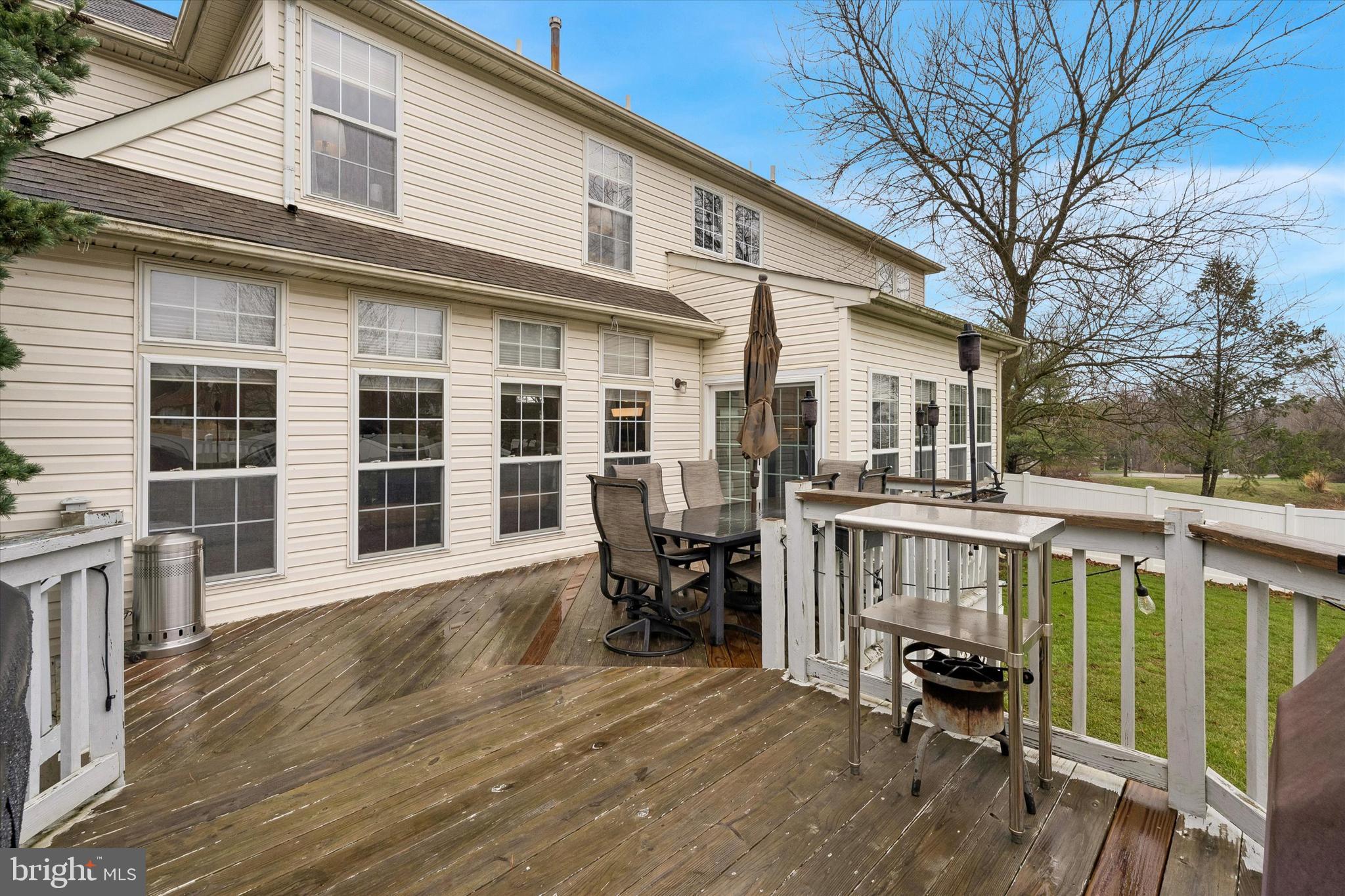 MAPLE KNOLL - Residential