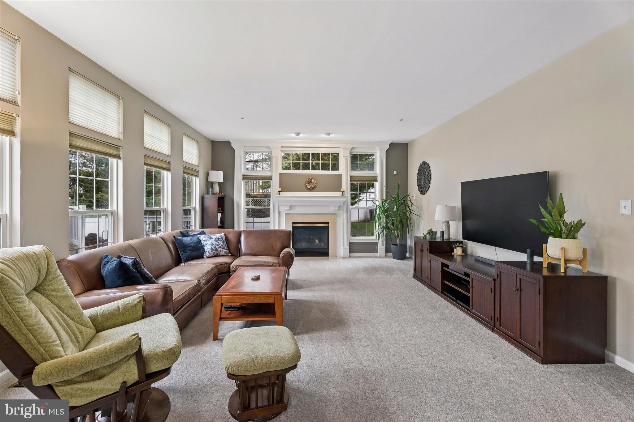 MAPLE KNOLL - Residential