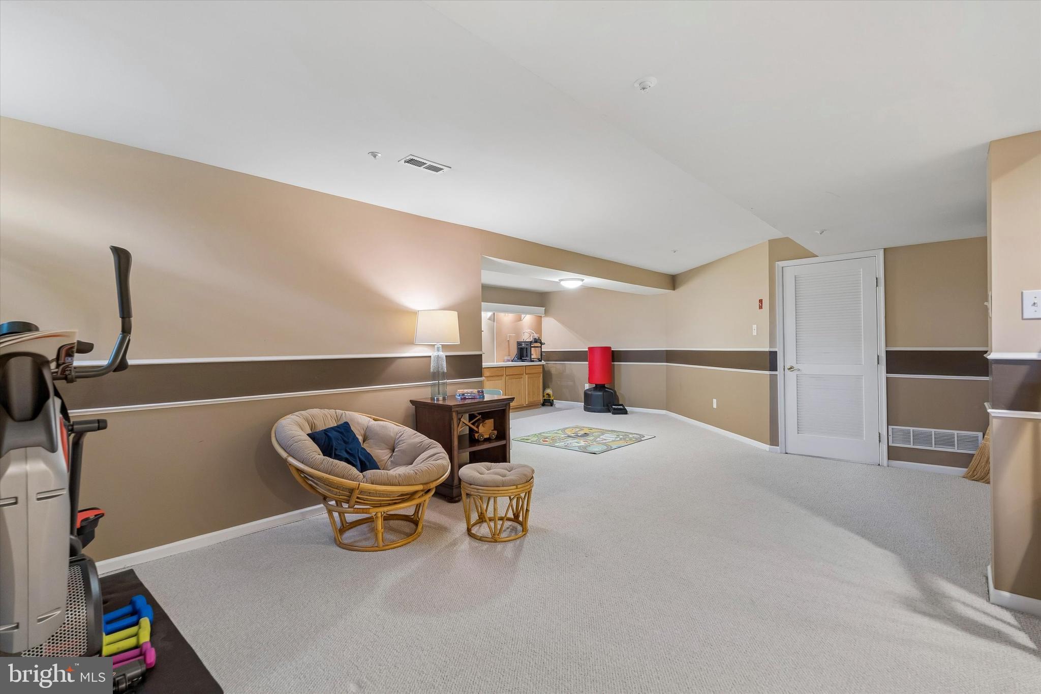 MAPLE KNOLL - Residential