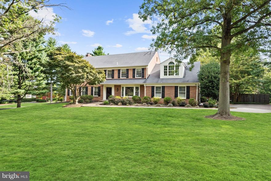 THESE SELLERS ARE LISTING TO THE MARKET!  REDUCED TO UNHEARD OF PRICE IN THE $1.2'S FOR A REMODELED, MOVE-IN READY COLONIAL ON GREAT CUL-DE-SAC IN DESIRABLE POTOMAC FALLS!  THIS BEAUTY WILL BE OPEN SUN, OCT 7 2-4.  COME SEE FOR YOURSELF!  4BRS/3BA/2HF/  ALMOST 5000 SQ FT OF WONDERFUL \SPACE ON UPPER LEVELS + POOL...WALK TO LAKE OR PARK...BIKE TO VILLAGE....CHURCHILL CLUSTER....AMAZING VALUE