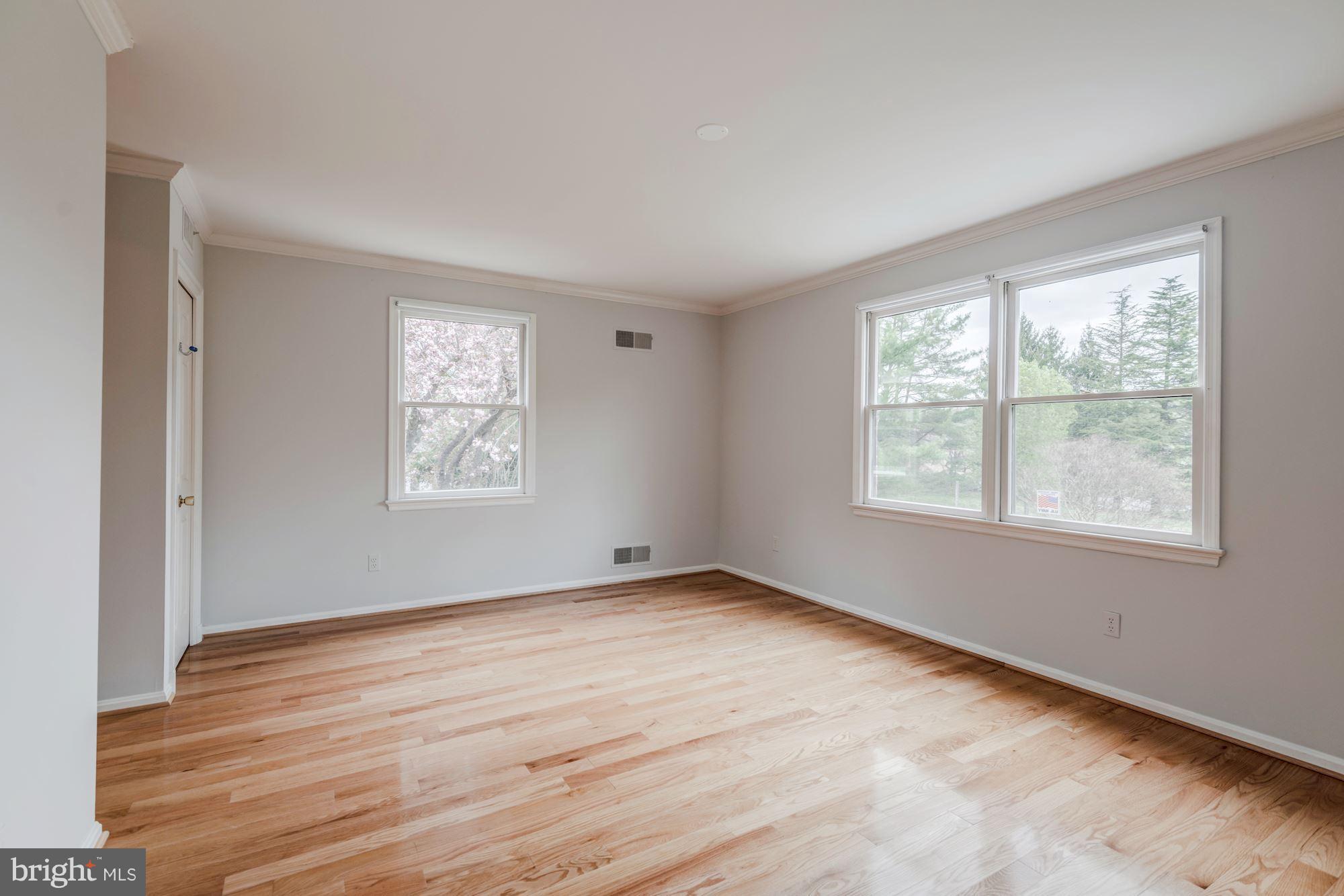 POTOMAC FALLS - Residential