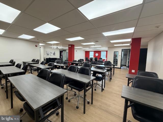 BUSTLETON - Commercial Sale