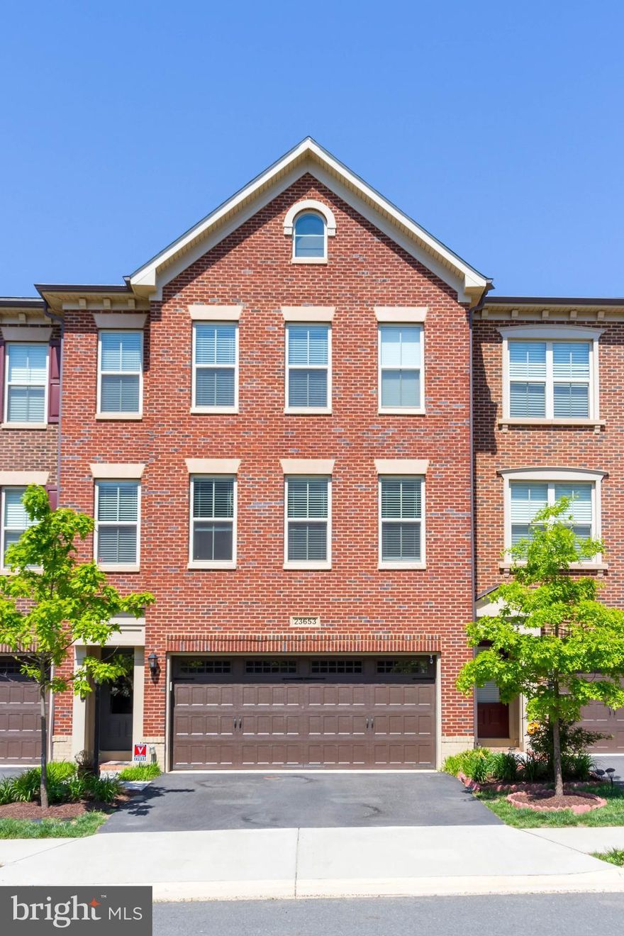 This beautiful Brambleton Town House is just four years young. An open floor plan with a gourmet kitchen and gleaming hardwood floors is an entertainer's dream.The upper level is complete with a Master suite with a tray ceiling,a full bath, with soaking tub, walk in closet, spacious secondary bedrooms and a full hall bath.  The lower level is ideal for a media room or general gathering space.