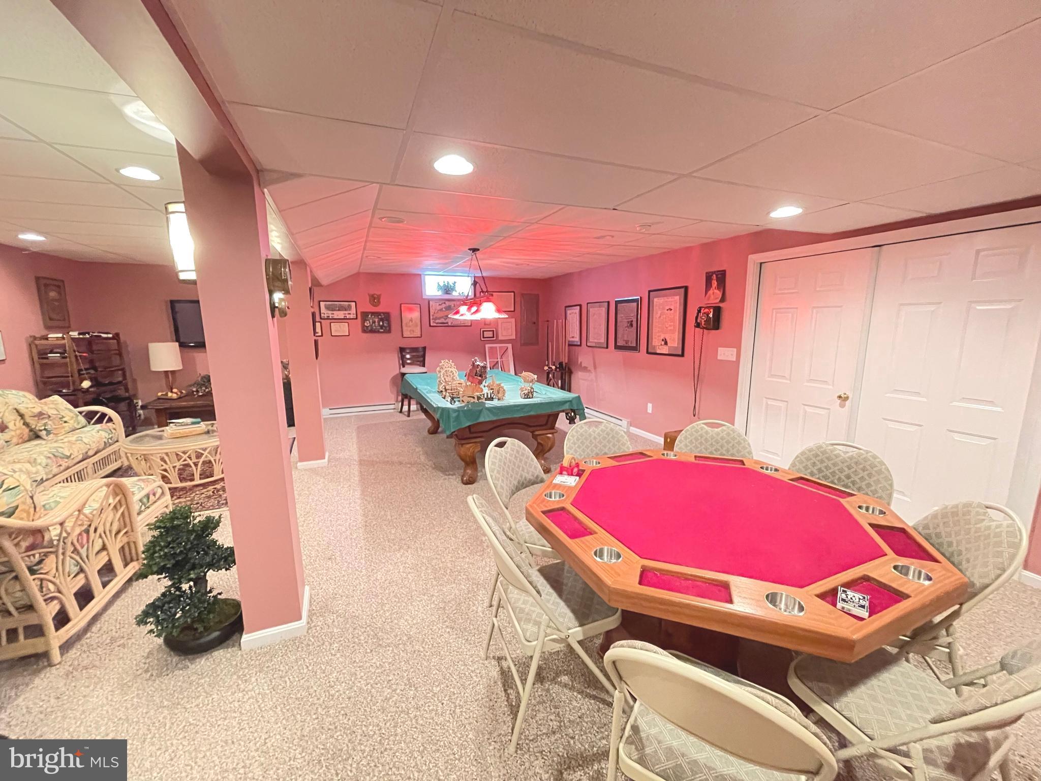 WAGAMONS WEST SHORES - Residential