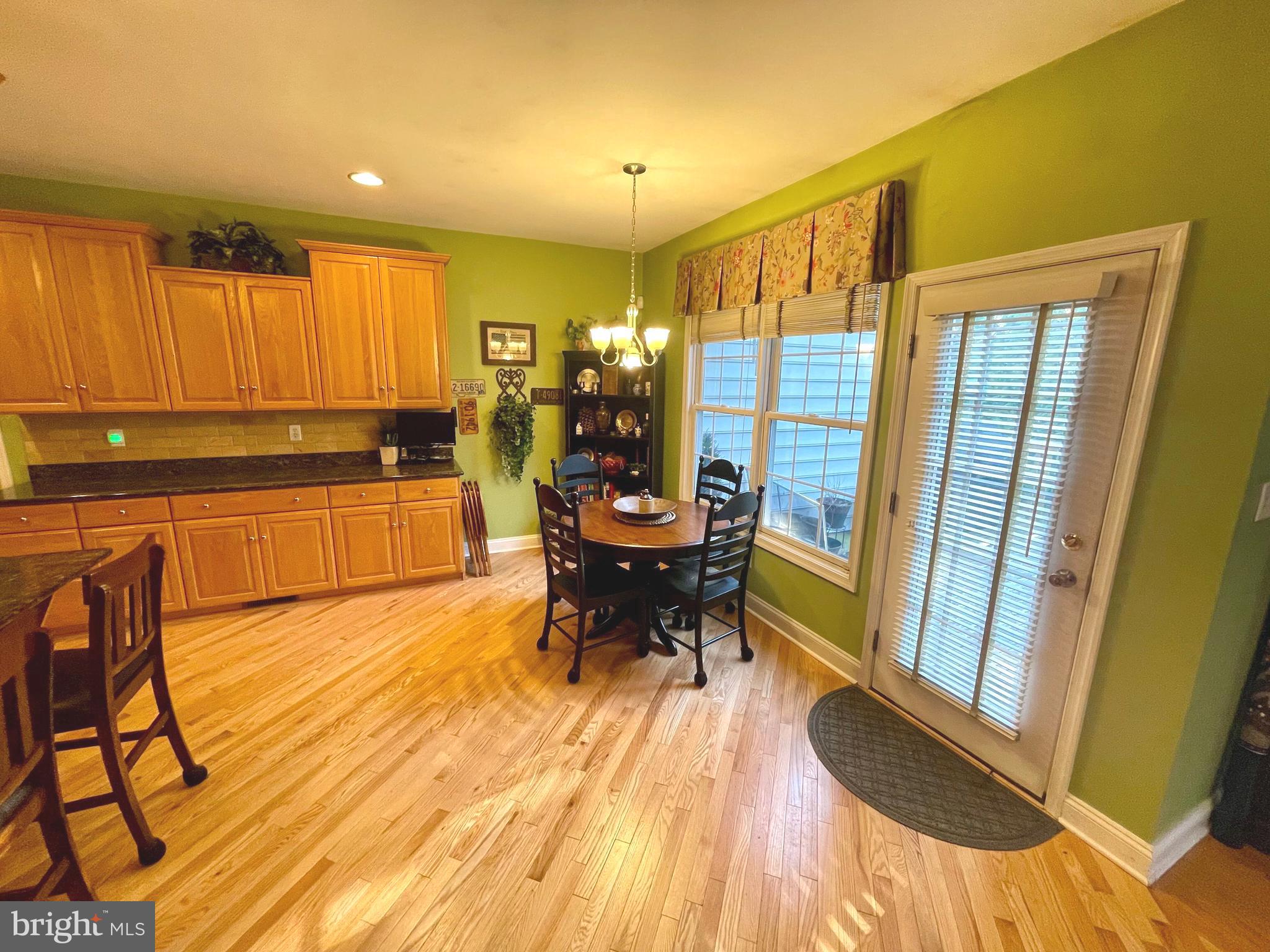 WAGAMONS WEST SHORES - Residential