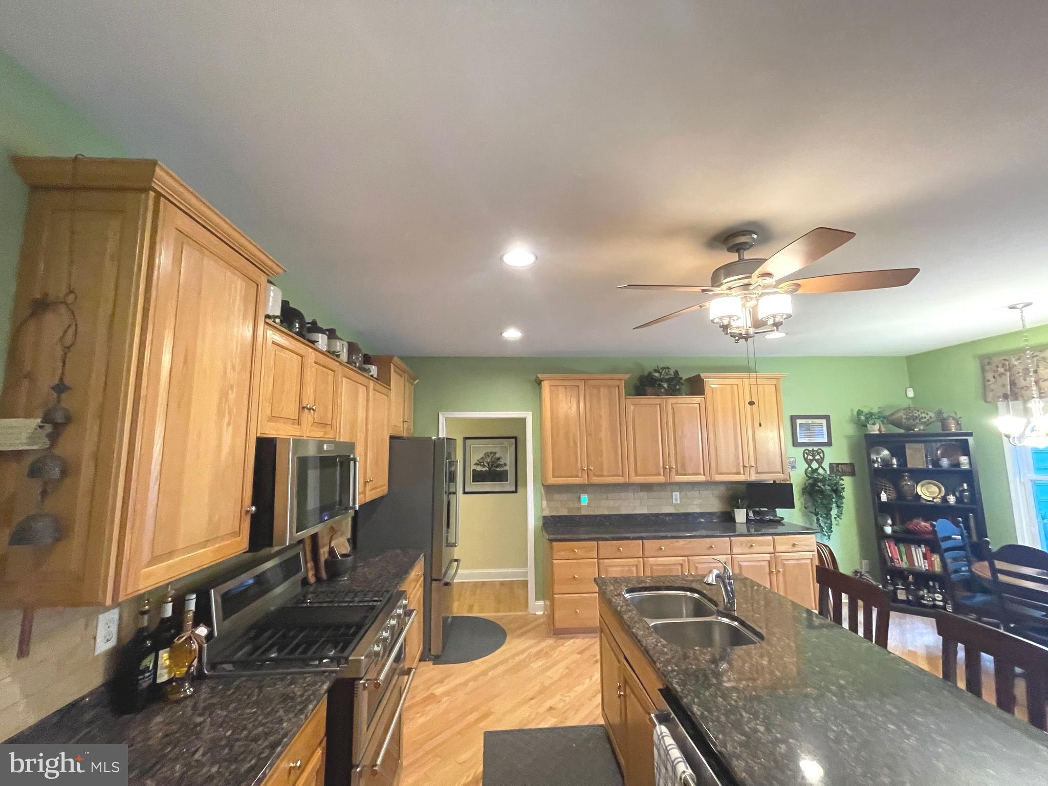 WAGAMONS WEST SHORES - Residential