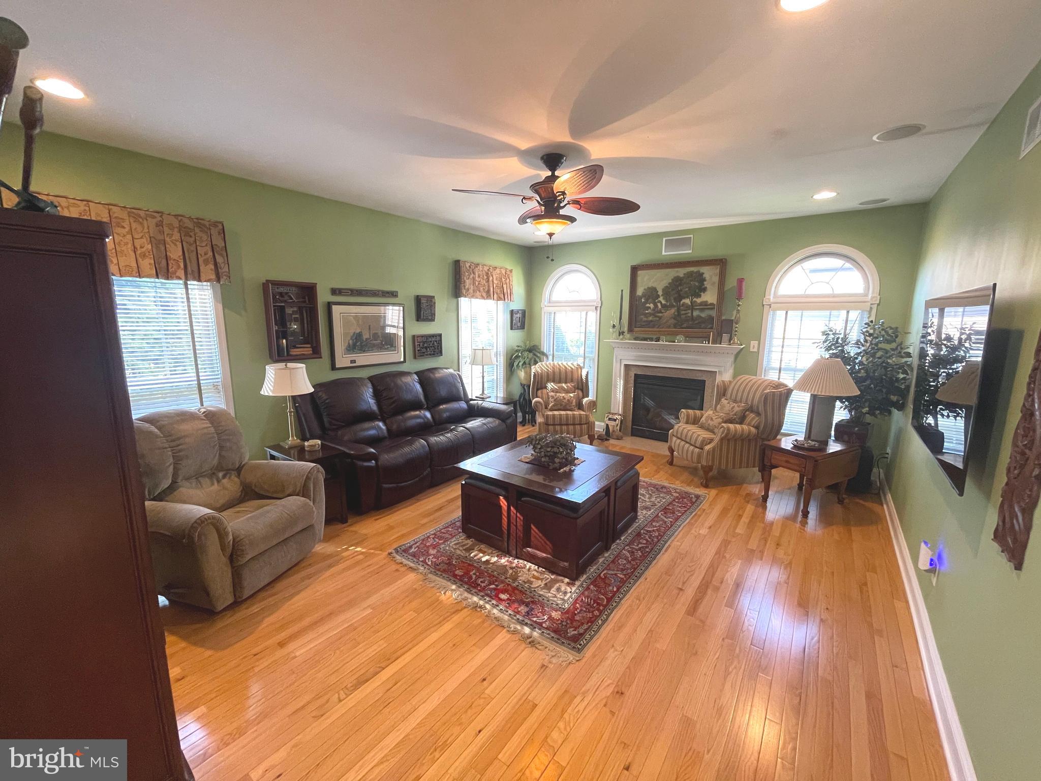 WAGAMONS WEST SHORES - Residential