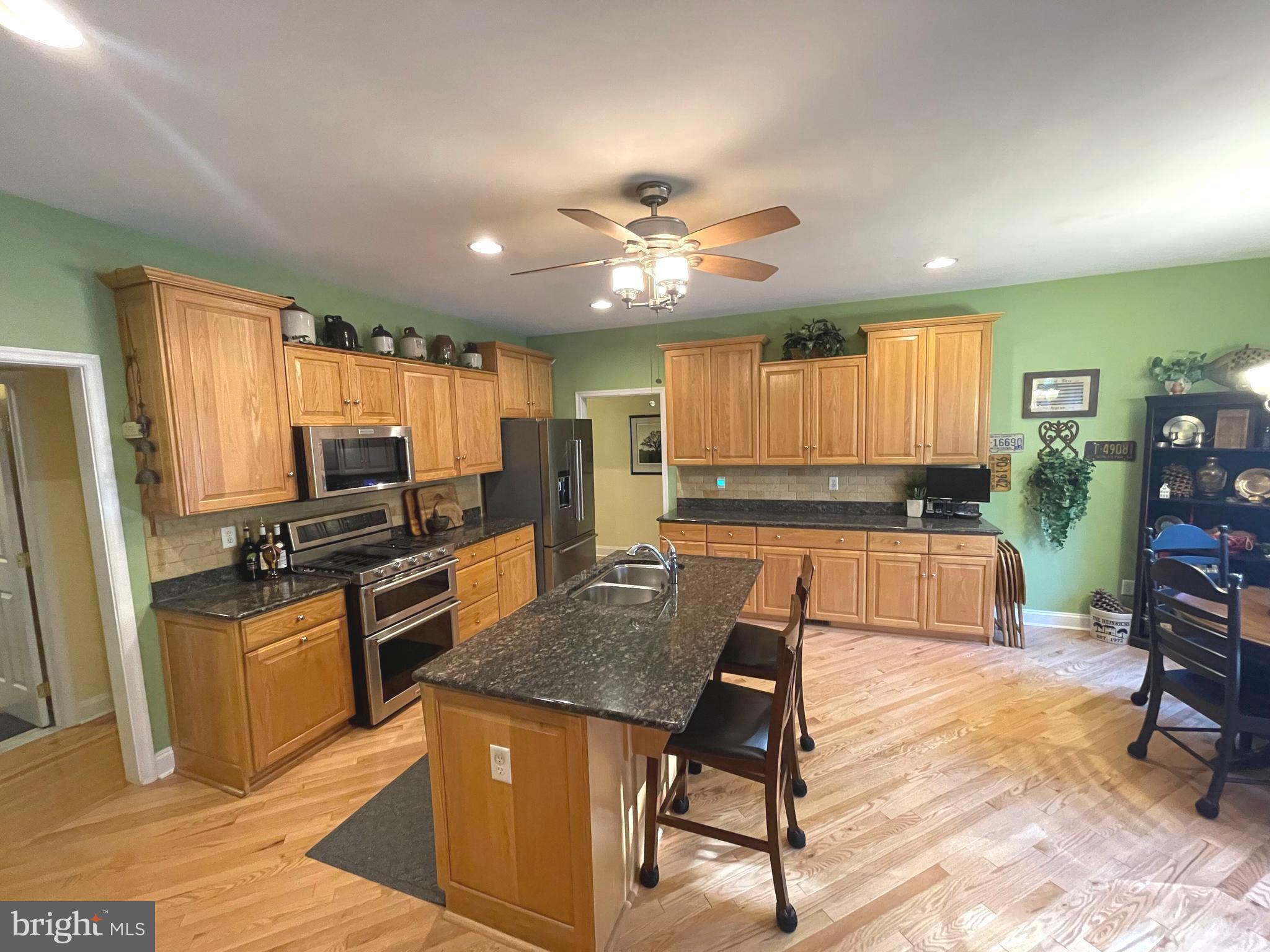 WAGAMONS WEST SHORES - Residential