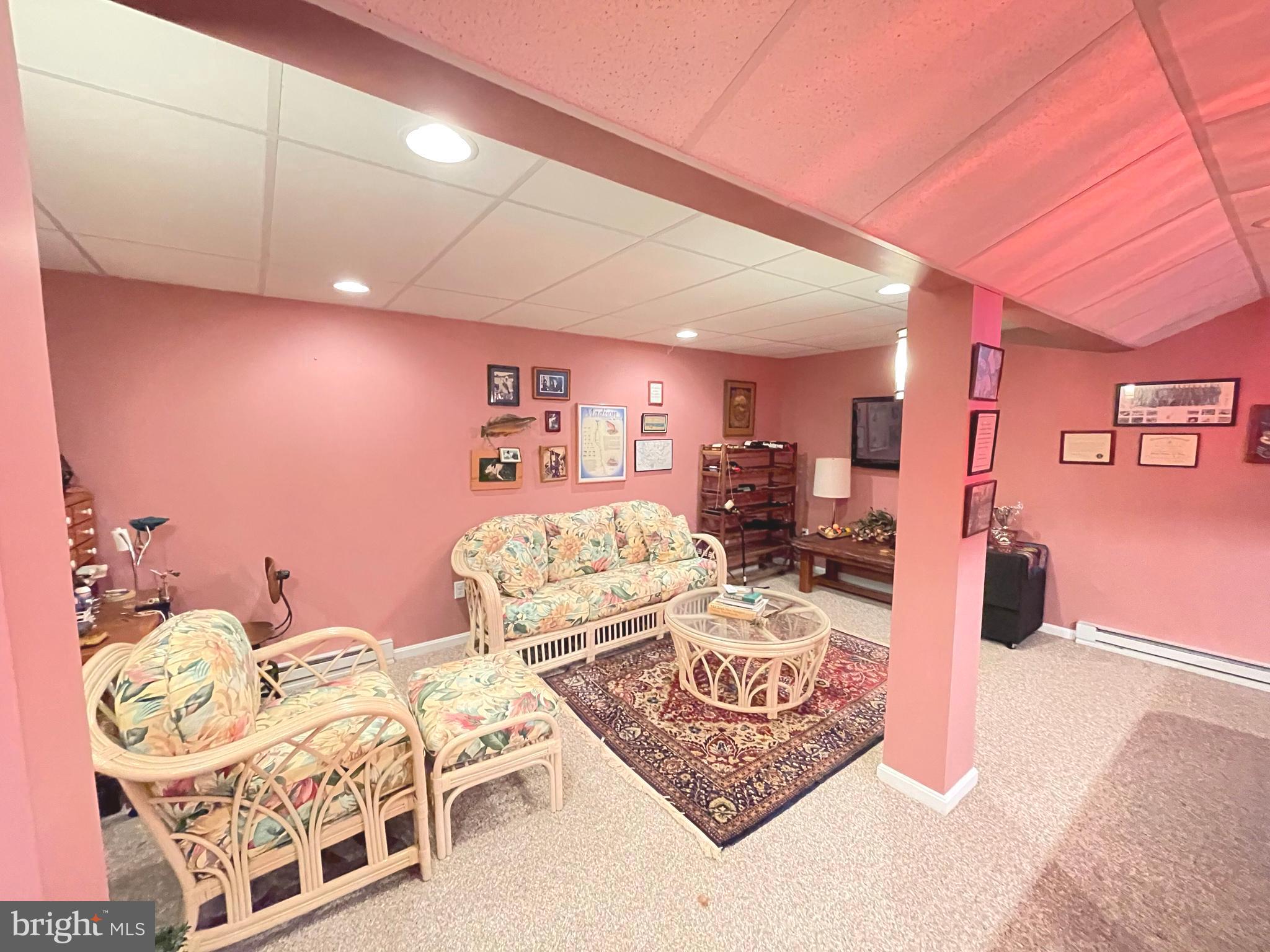 WAGAMONS WEST SHORES - Residential