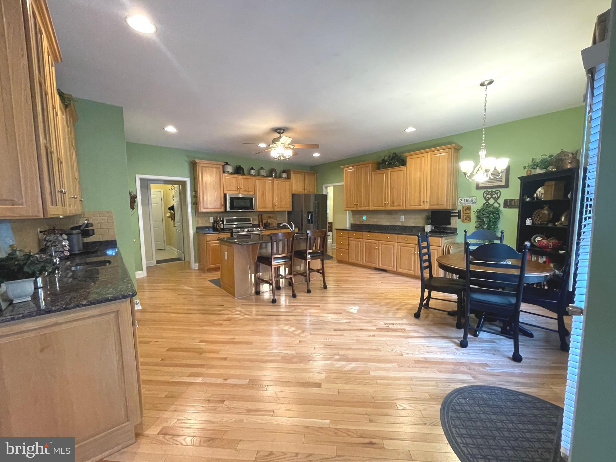 WAGAMONS WEST SHORES - Residential