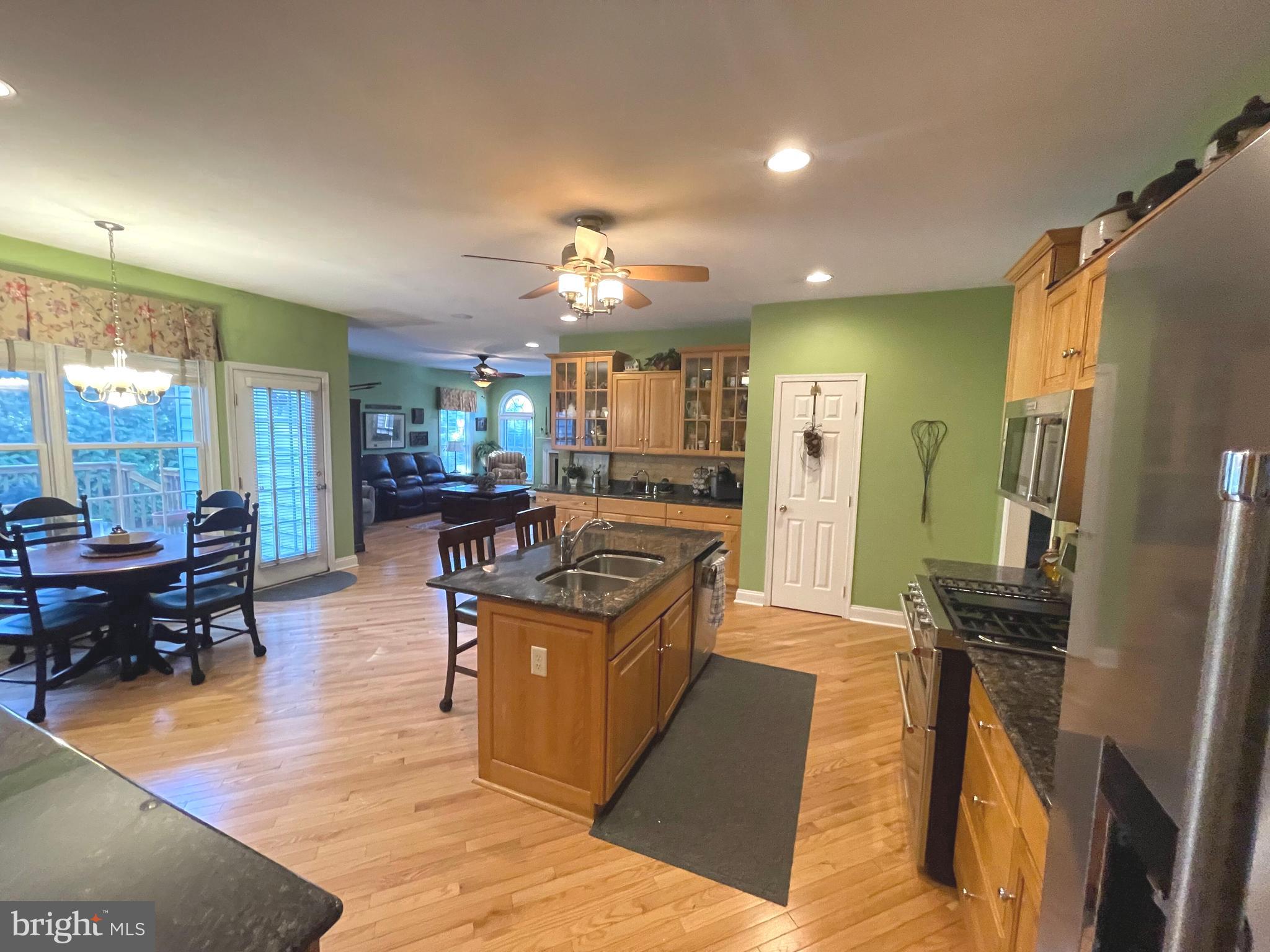 WAGAMONS WEST SHORES - Residential