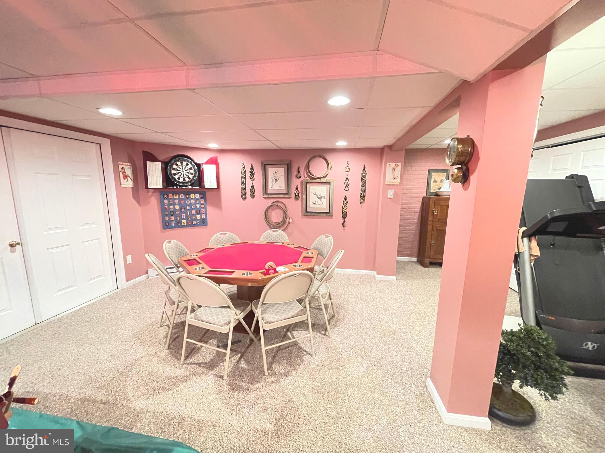 WAGAMONS WEST SHORES - Residential