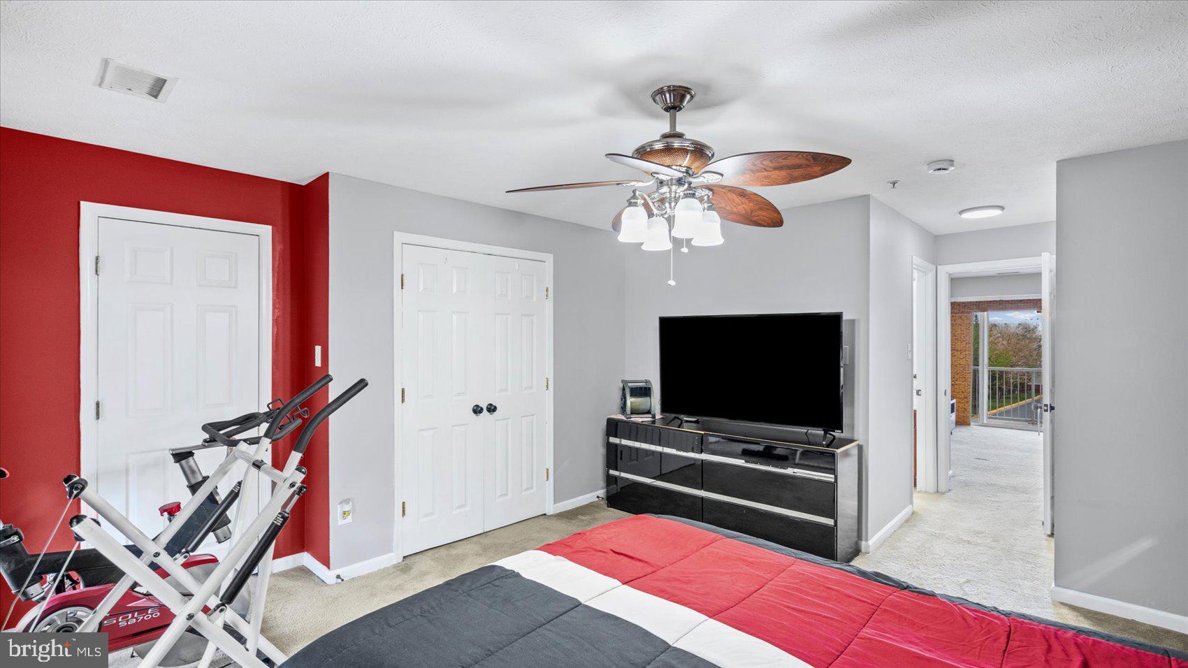 VILLAGE OF MILL RUN - Residential