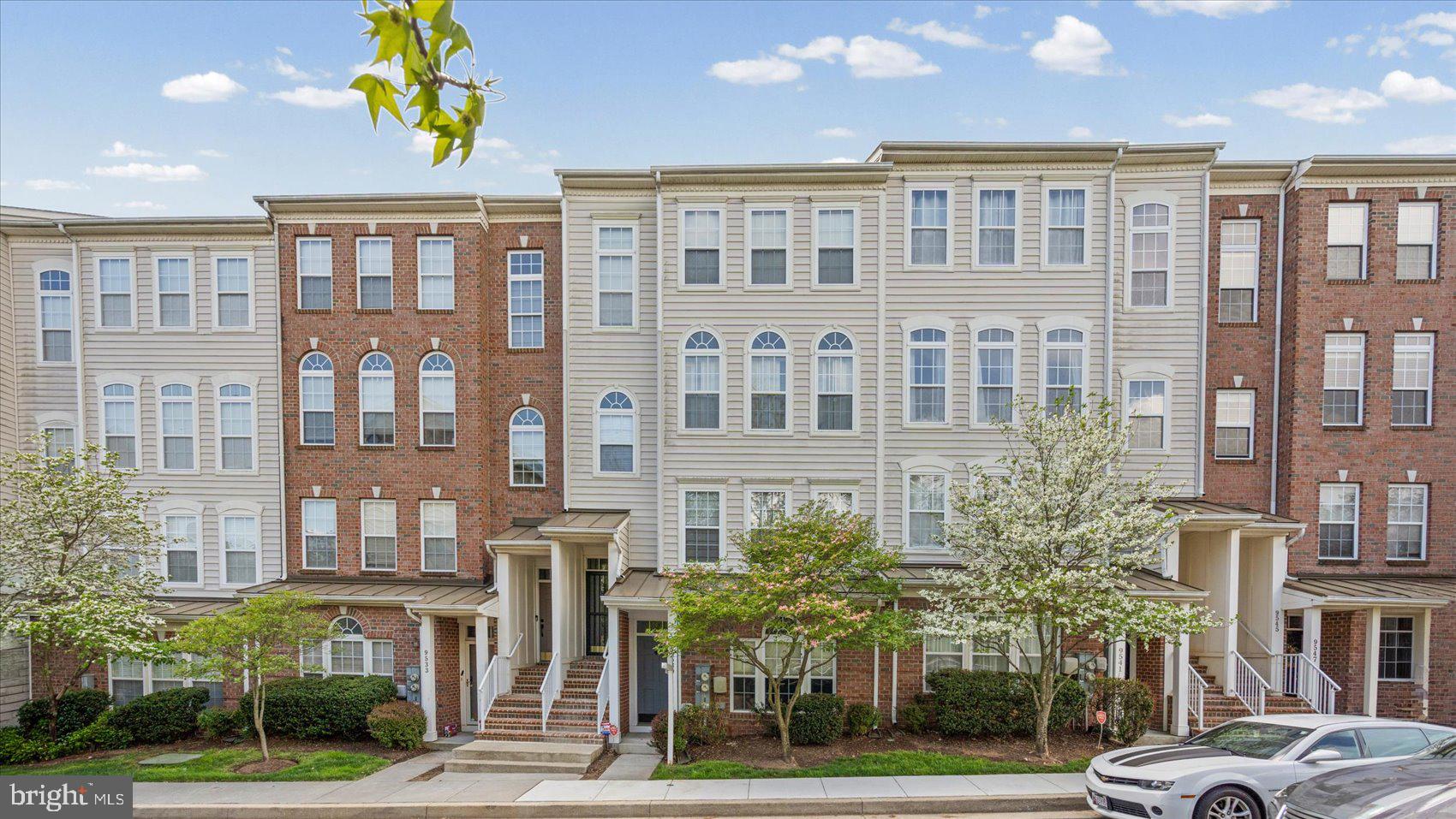 VILLAGE OF MILL RUN - Residential