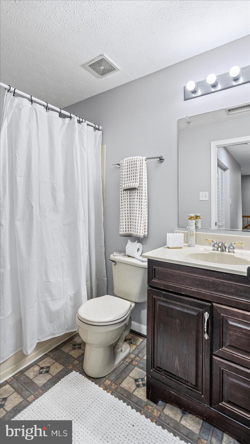 VILLAGE OF MILL RUN - Residential