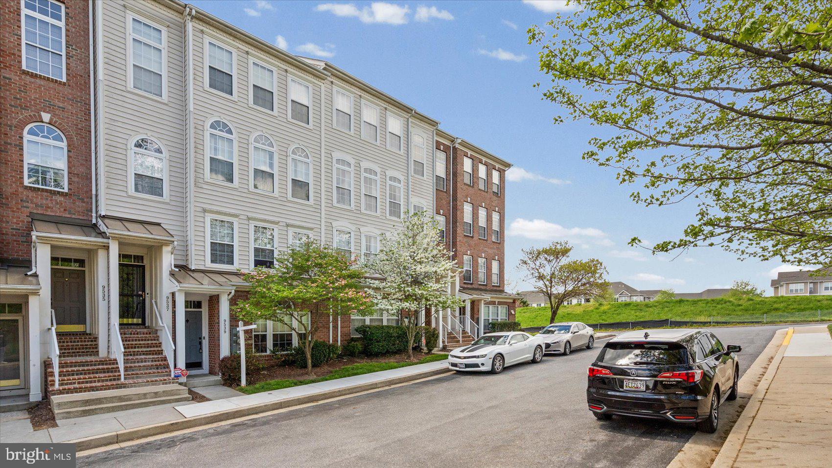 VILLAGE OF MILL RUN - Residential