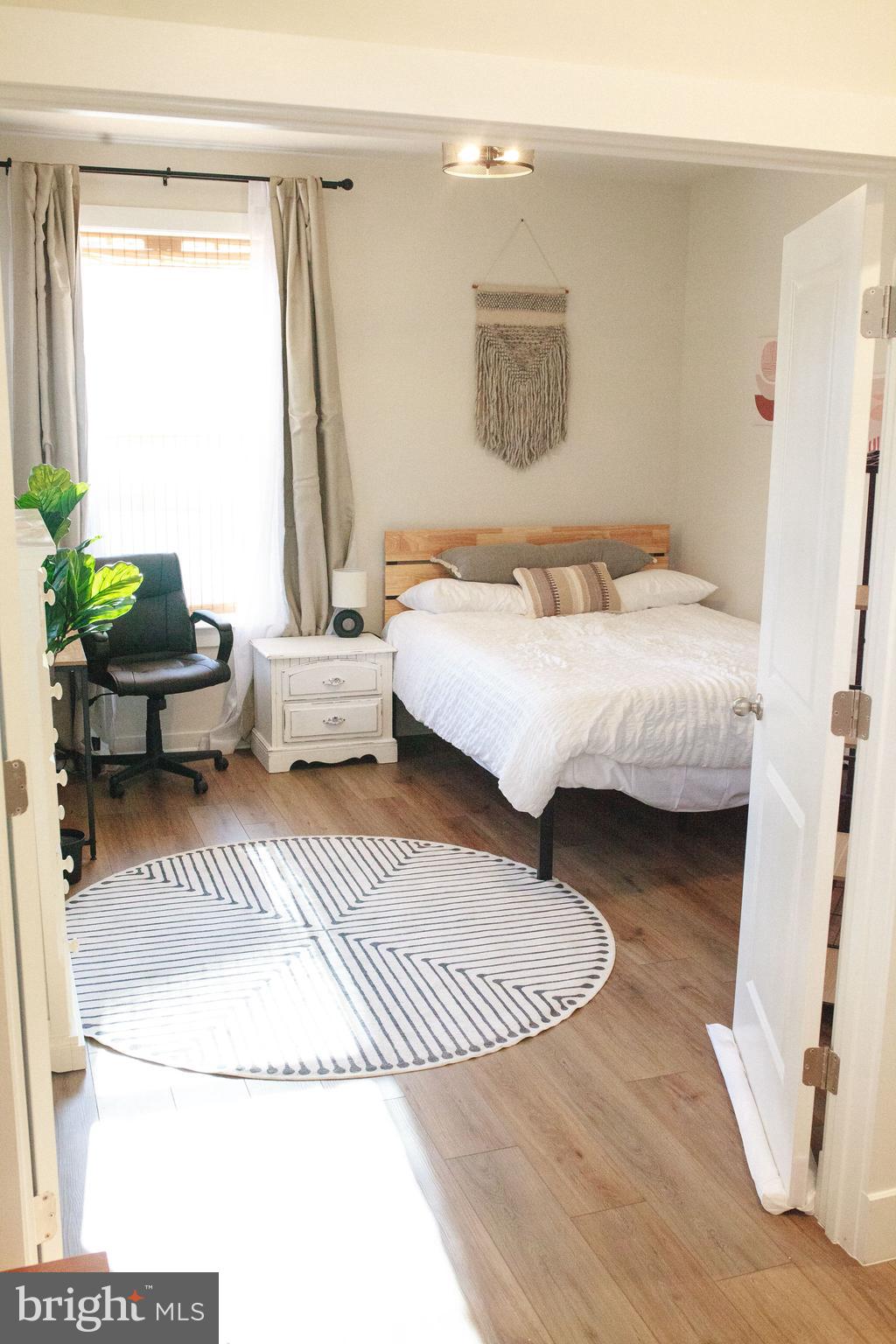 HIGHLANDER PARK - Residential Lease