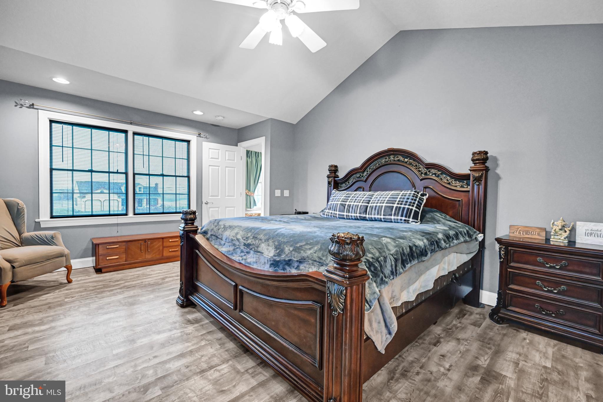 NEW PARK - Residential