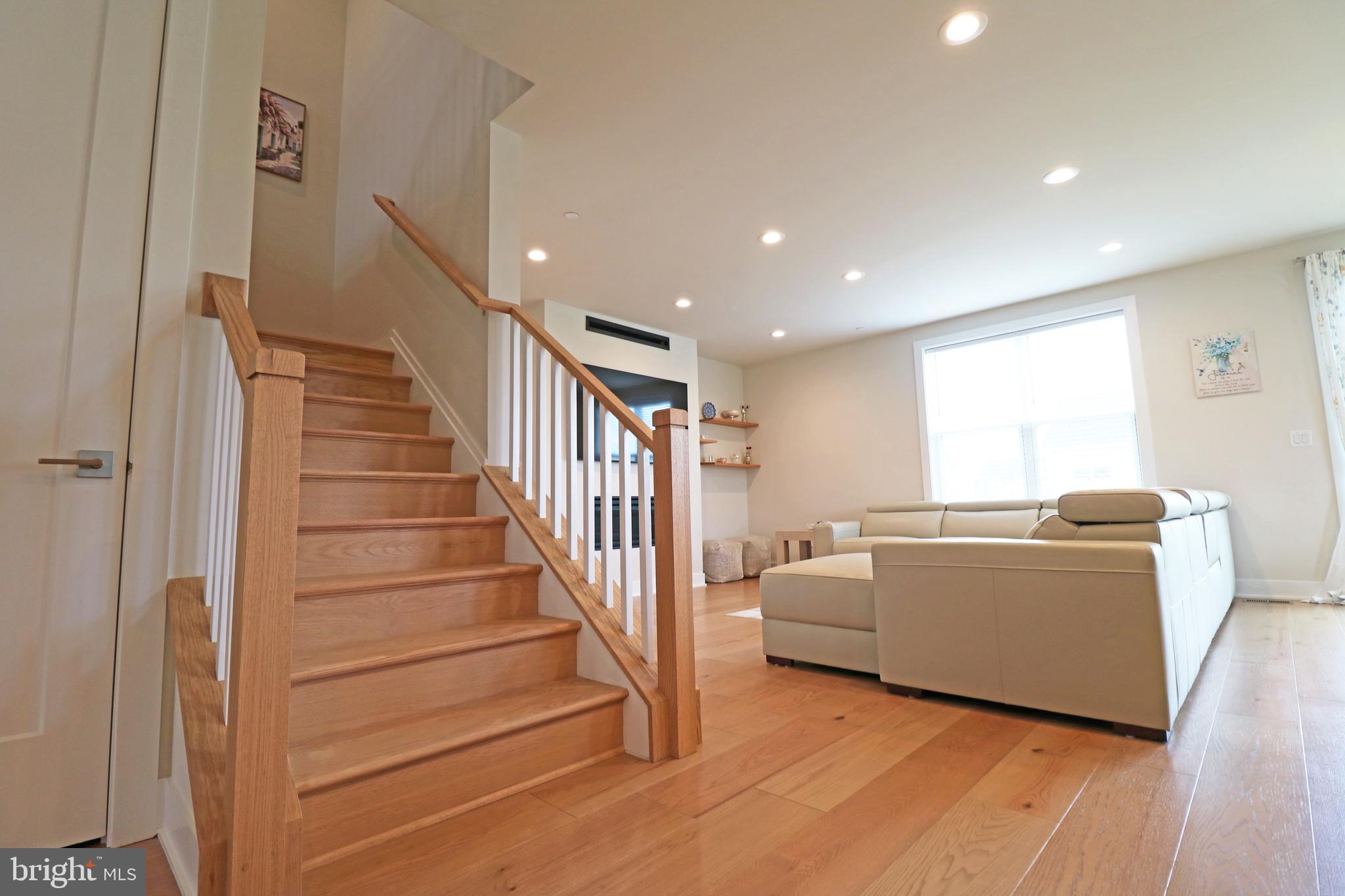 KING OF PRUSSIA - Residential