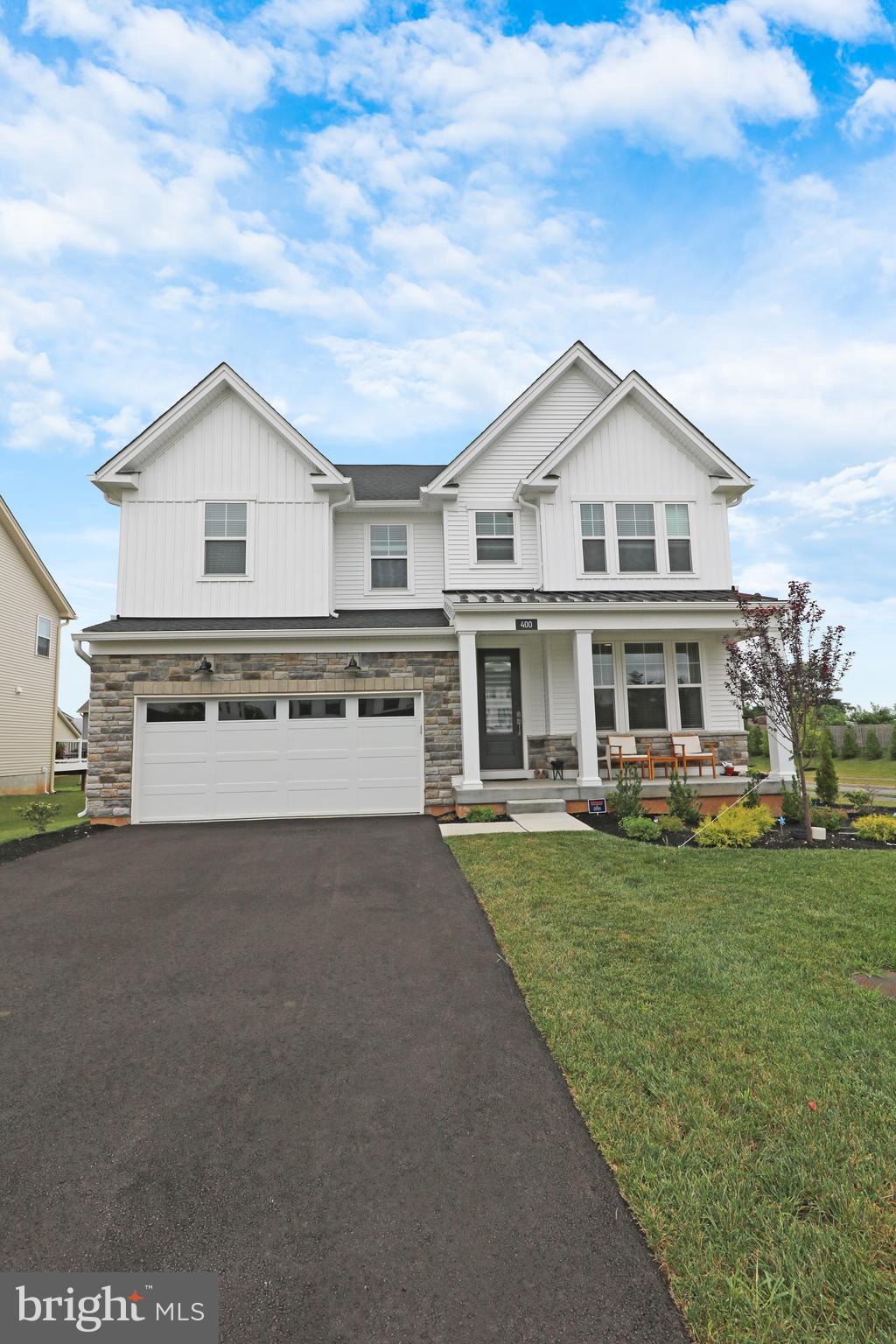 400 CHESTNUT WAY