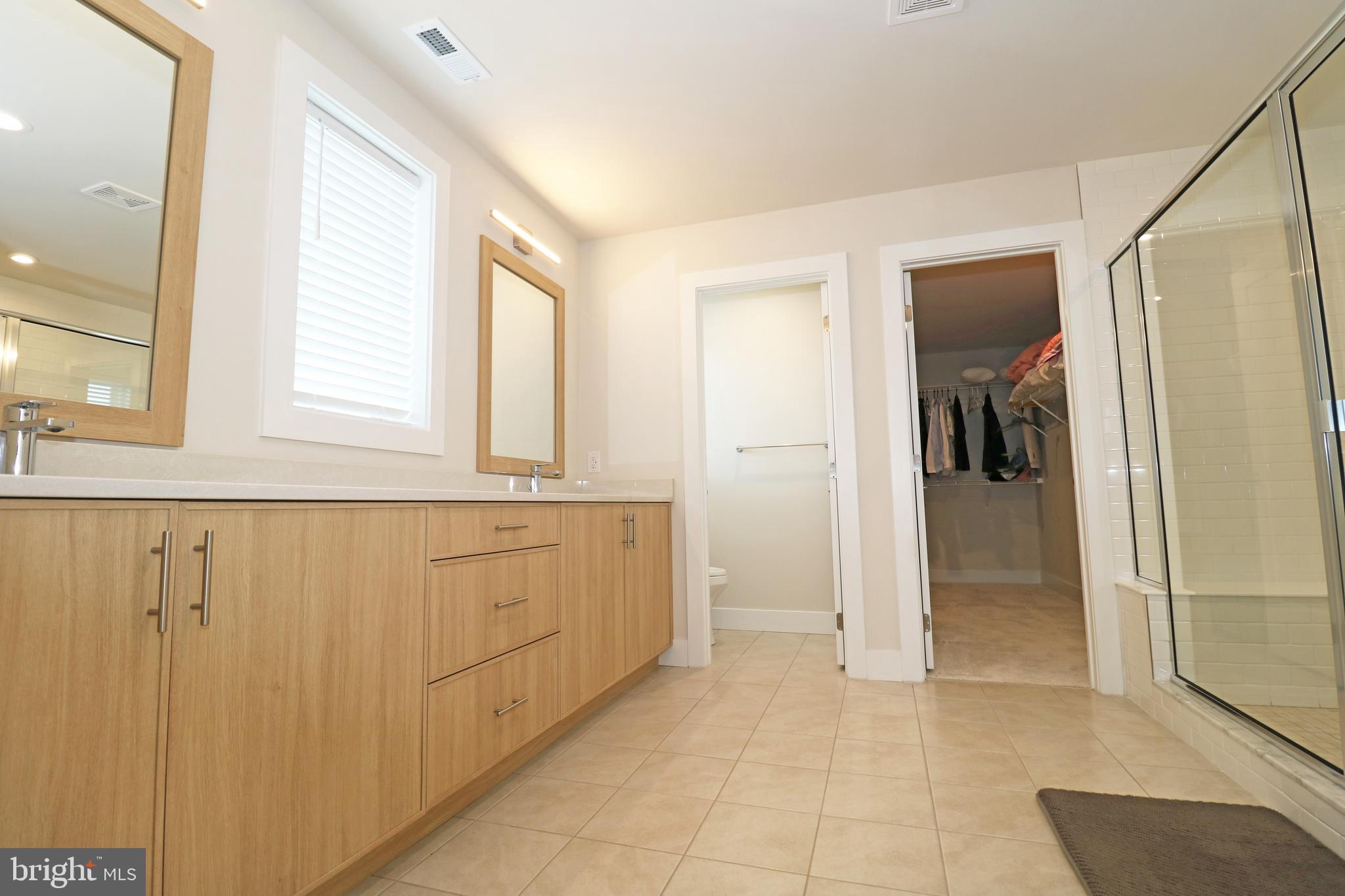 KING OF PRUSSIA - Residential