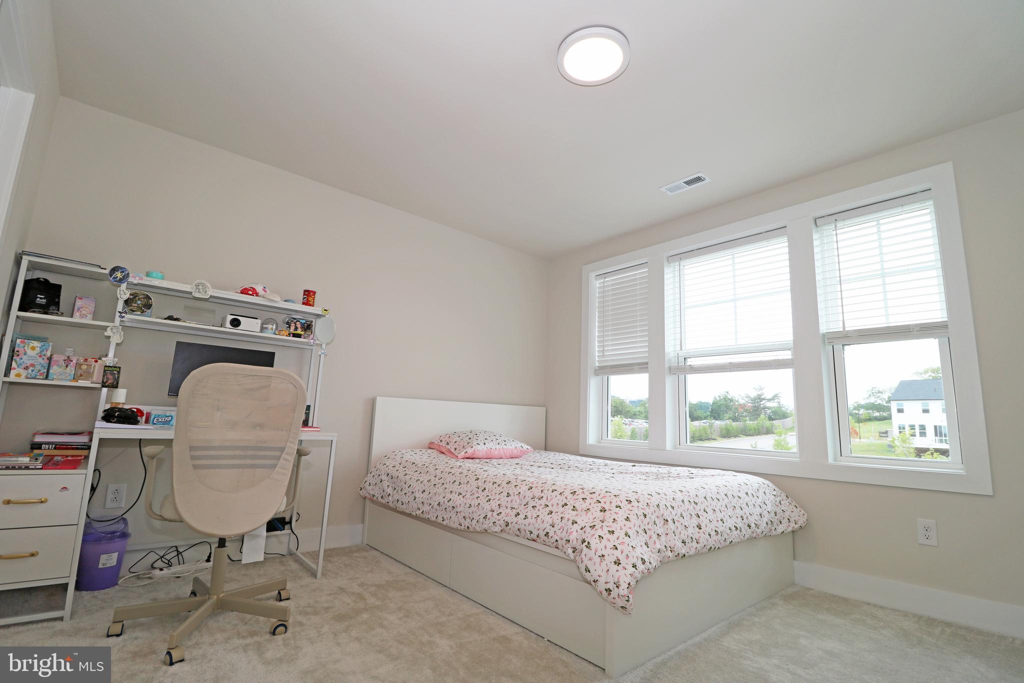 KING OF PRUSSIA - Residential