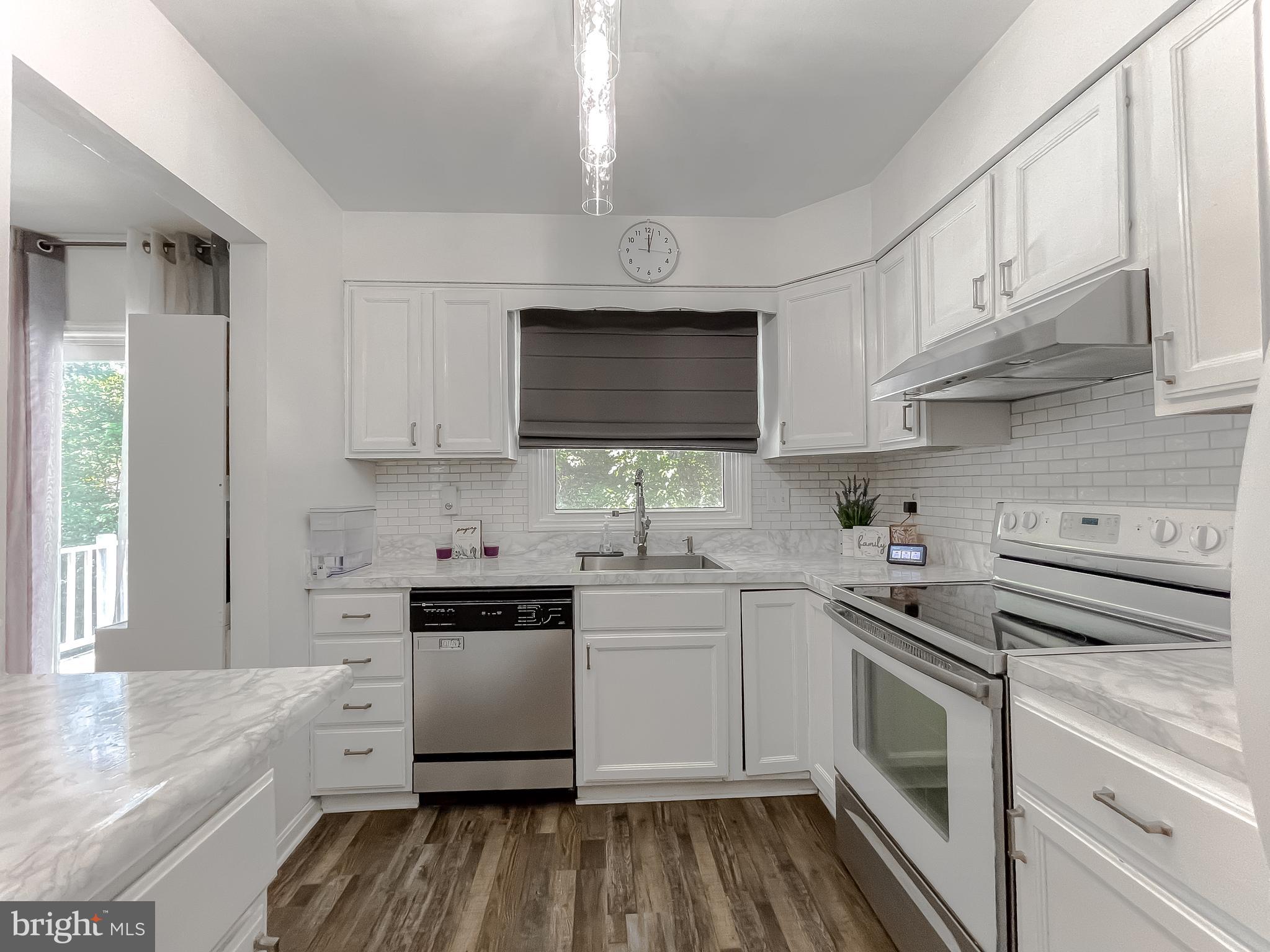 CEDAR COVE - Residential