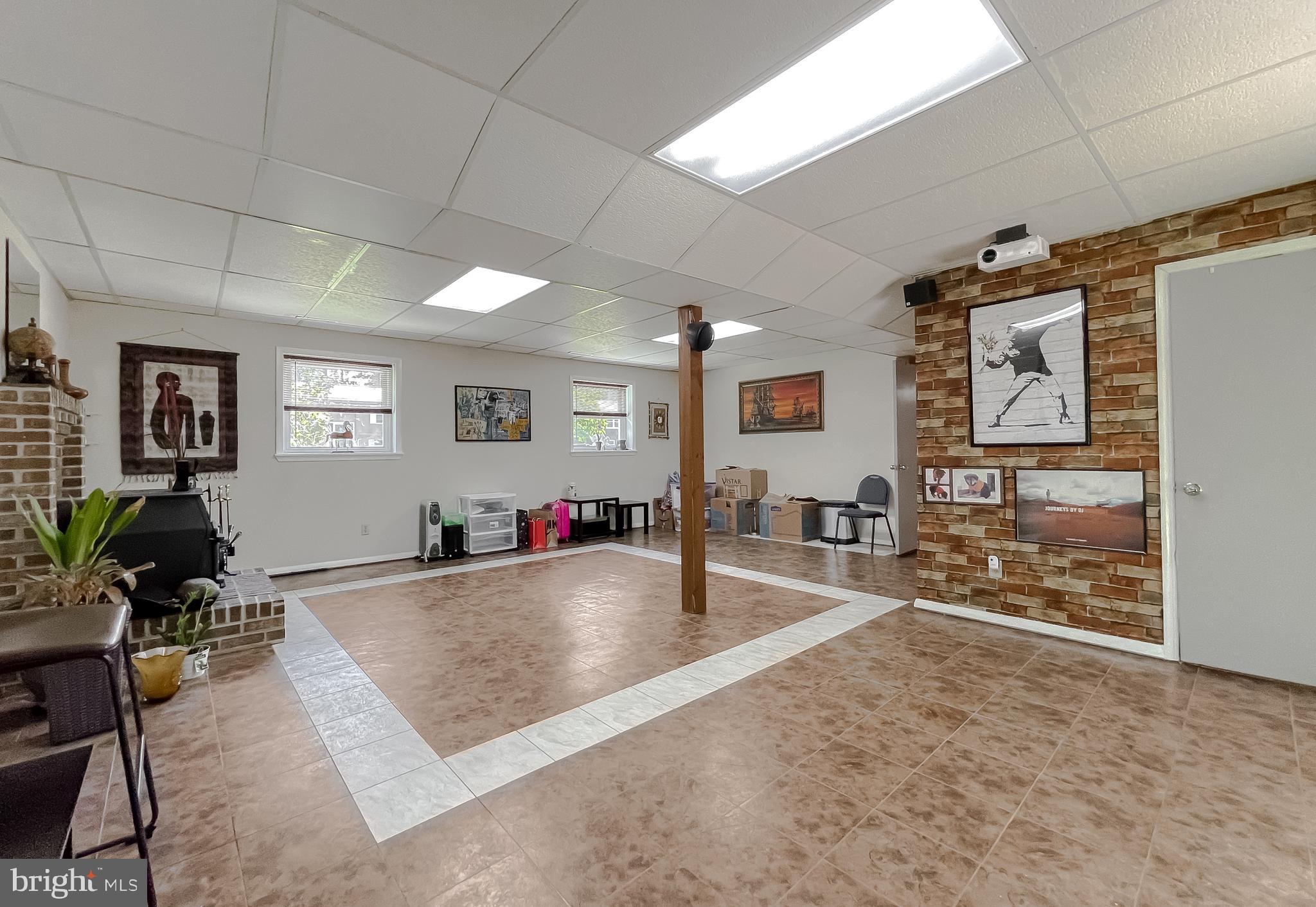 CEDAR COVE - Residential