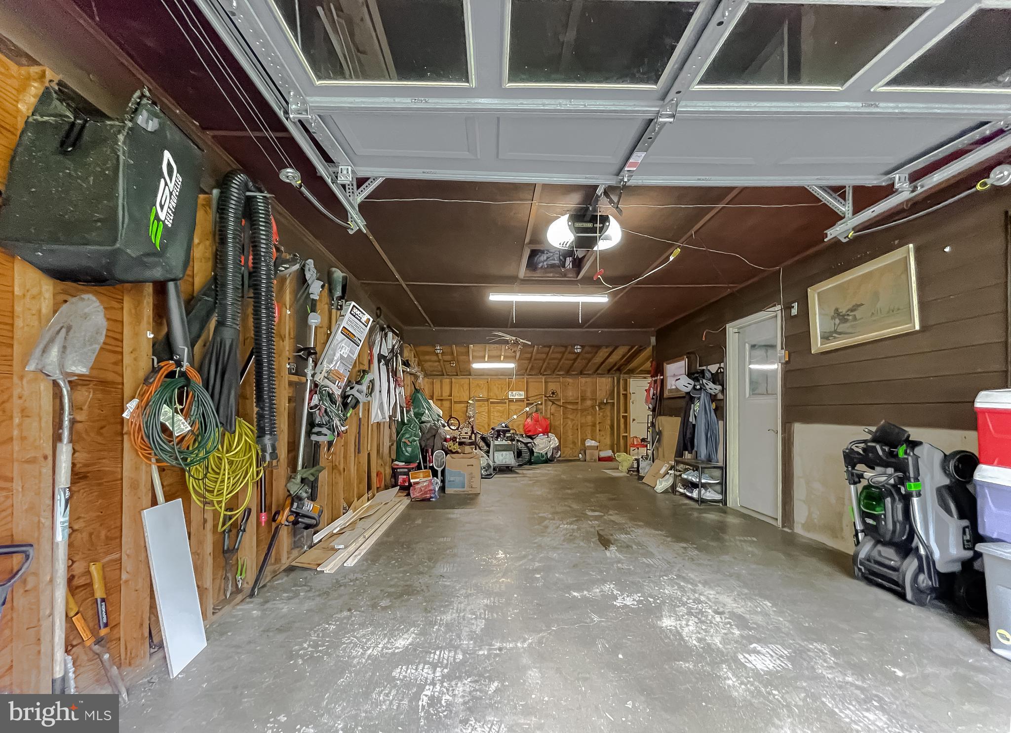 CEDAR COVE - Residential