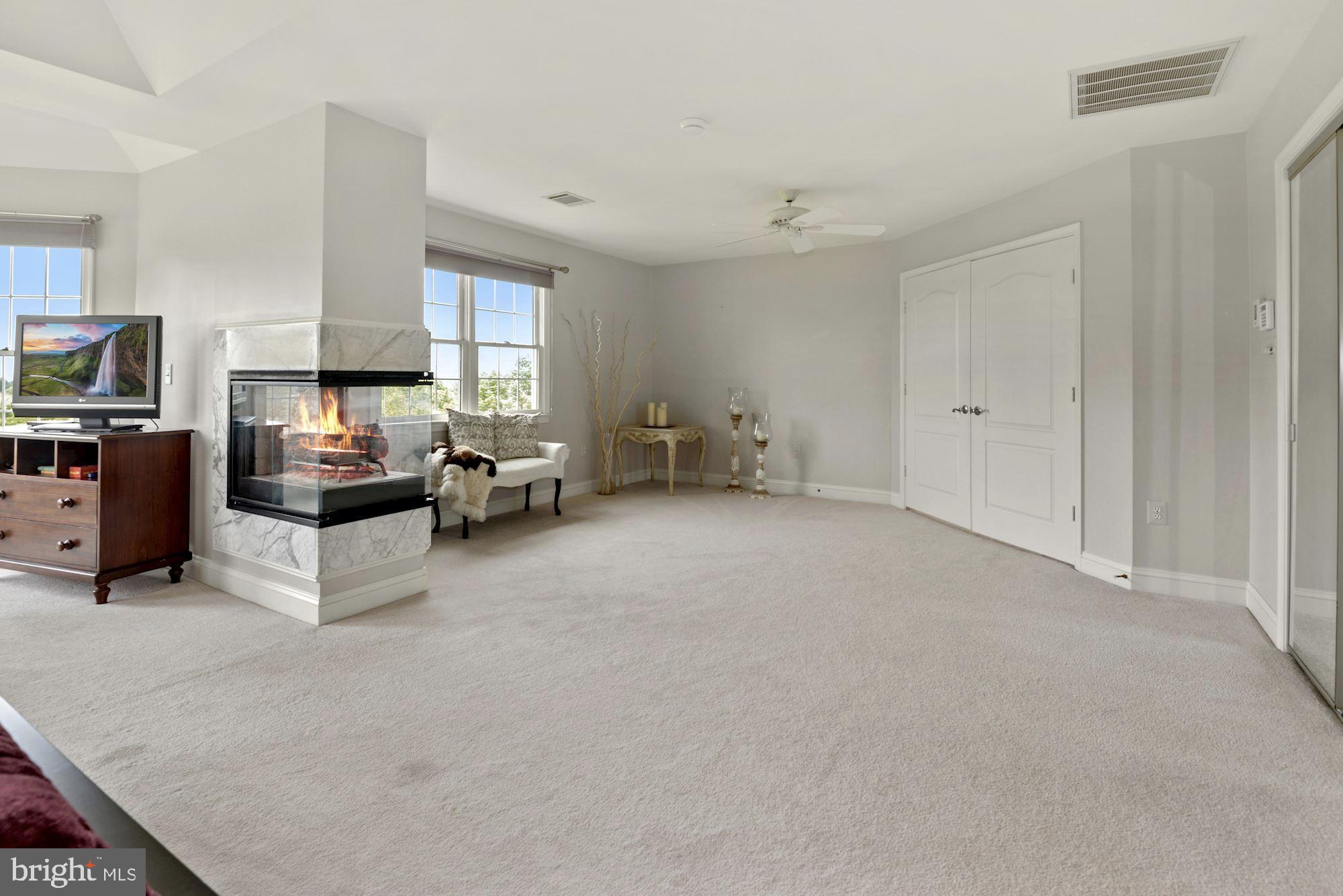 ESTATES AT LOWES - Residential