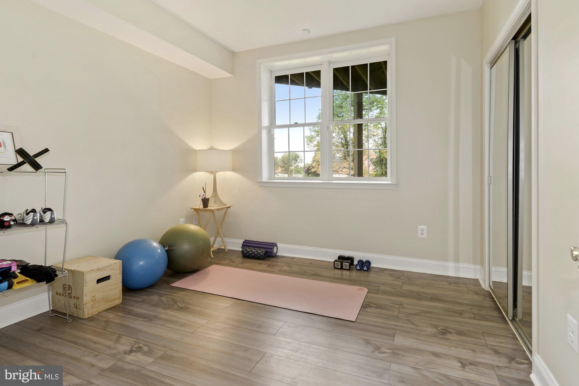 ESTATES AT LOWES - Residential