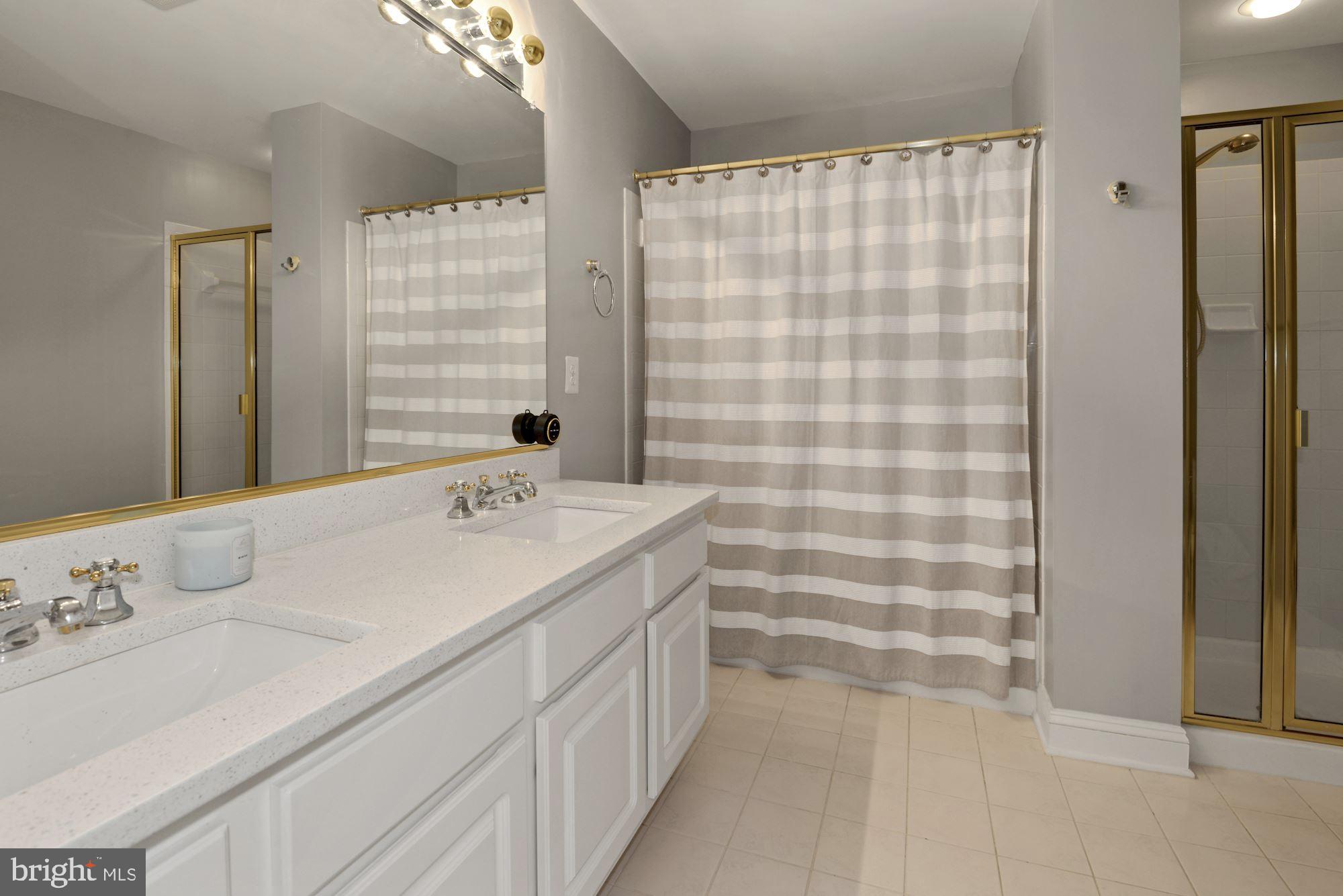 ESTATES AT LOWES - Residential