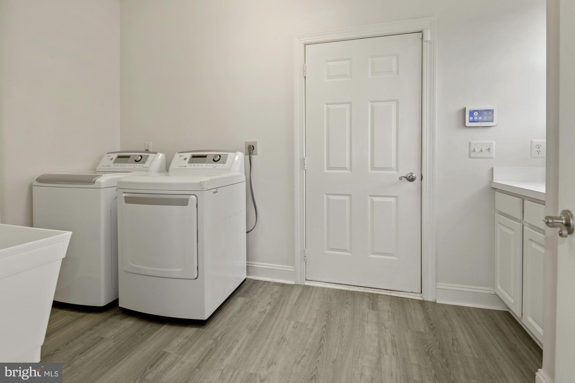 ESTATES AT LOWES - Residential