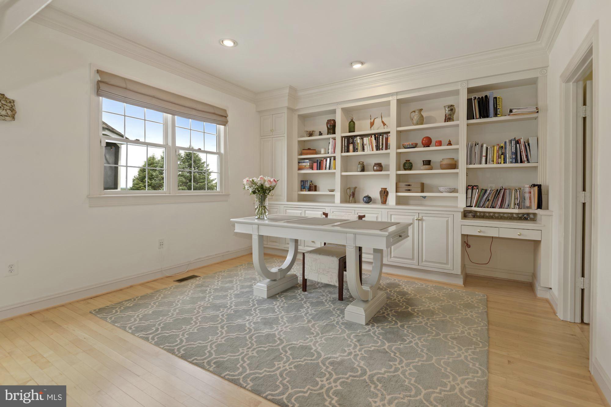 ESTATES AT LOWES - Residential