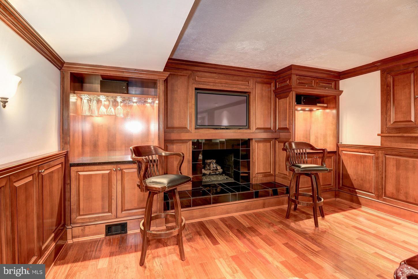 SUMMERWOOD - Residential