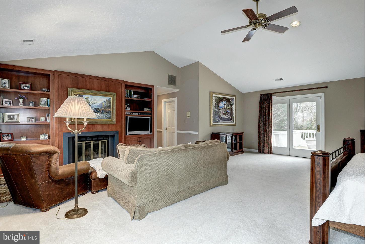 SUMMERWOOD - Residential