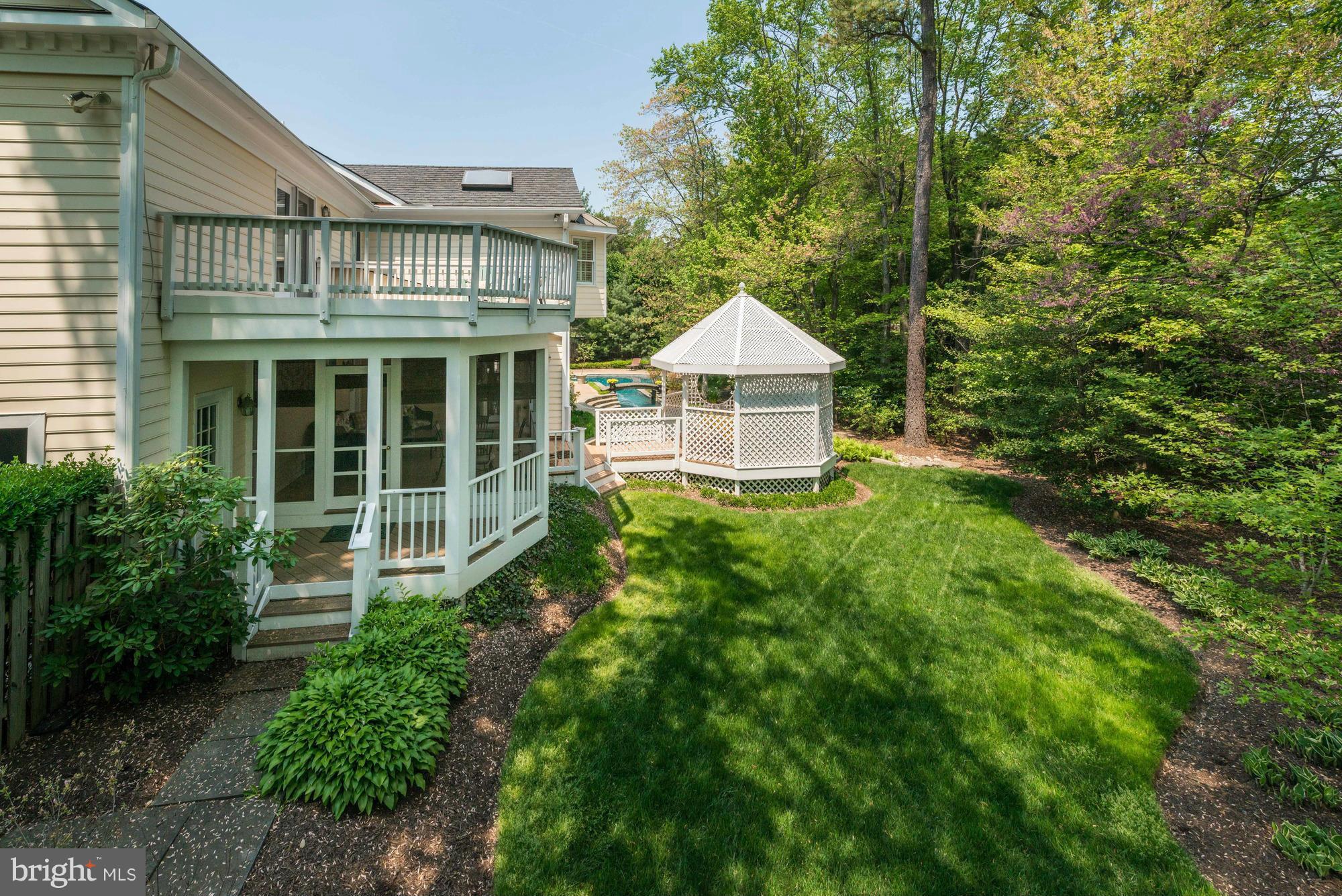 SUMMERWOOD - Residential