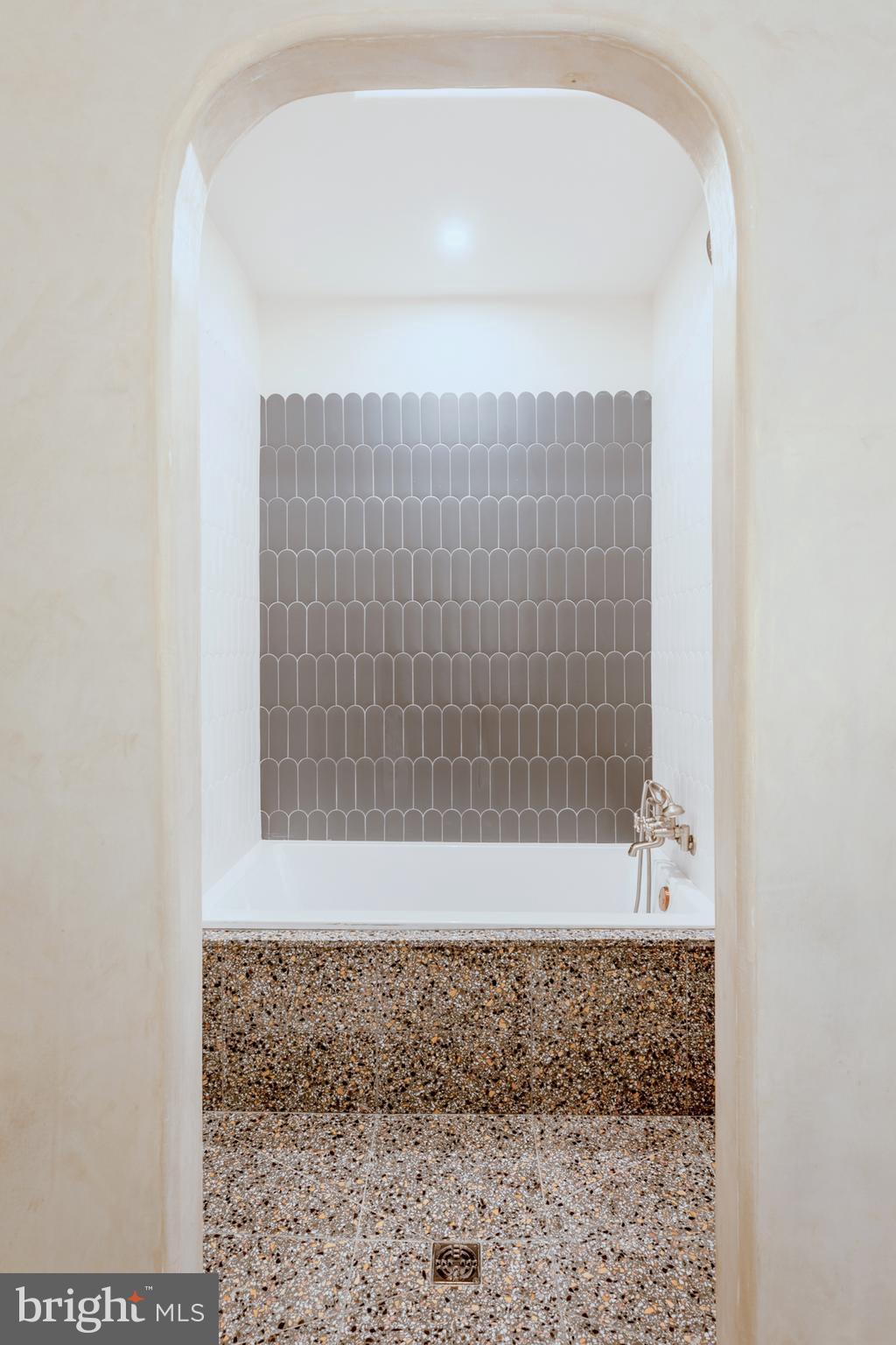 GRADUATE HOSPITAL - Residential