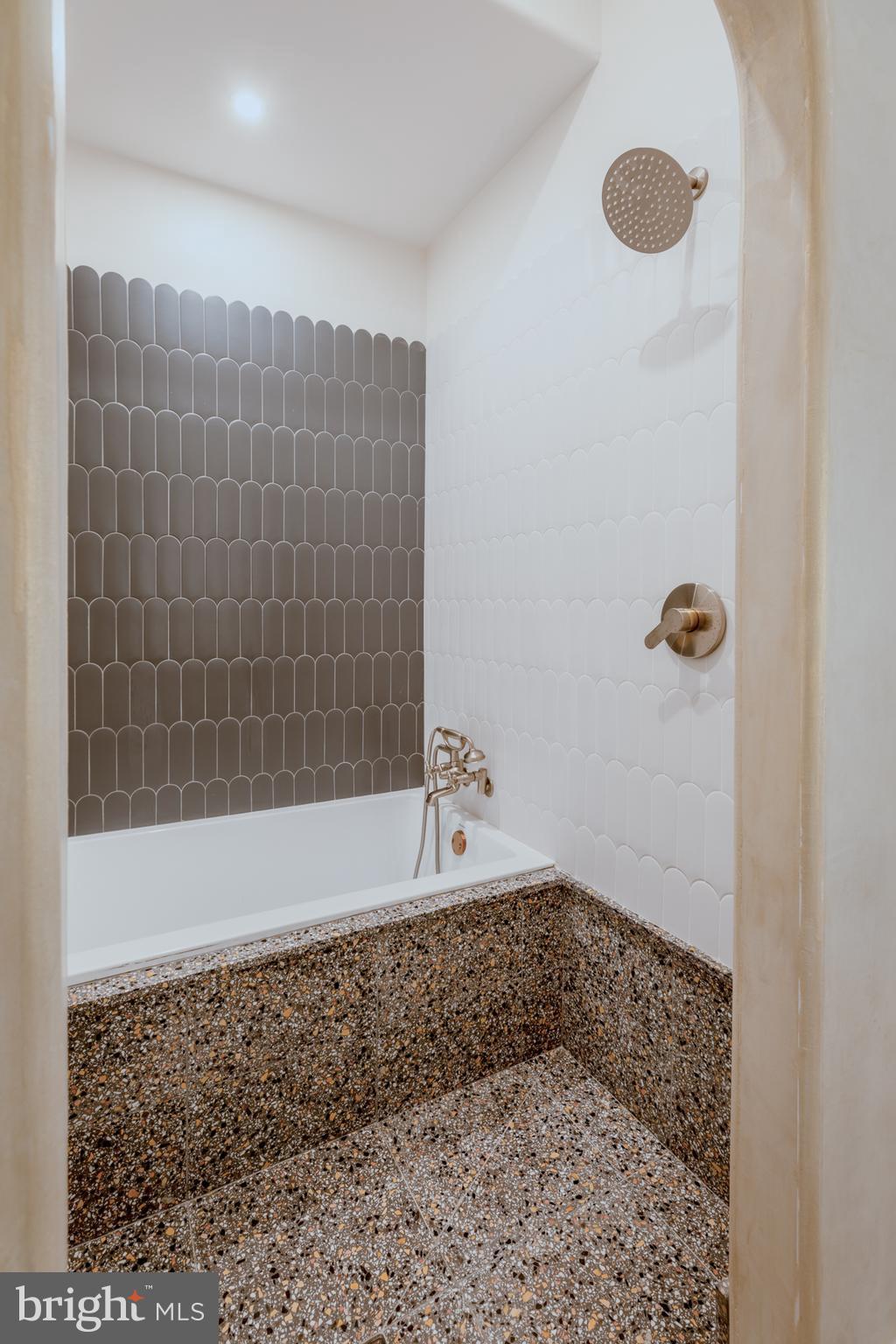 GRADUATE HOSPITAL - Residential